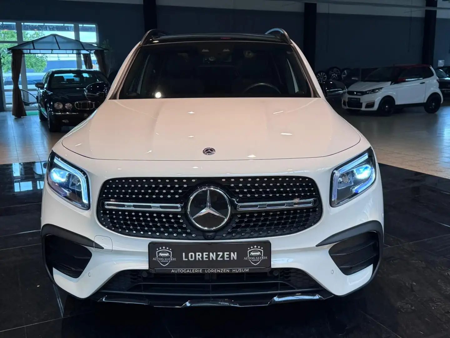 Mercedes-Benz GLB 250 GLB250 4M Pano Night LED Memory AHK 360° MBUX Weiß - 2