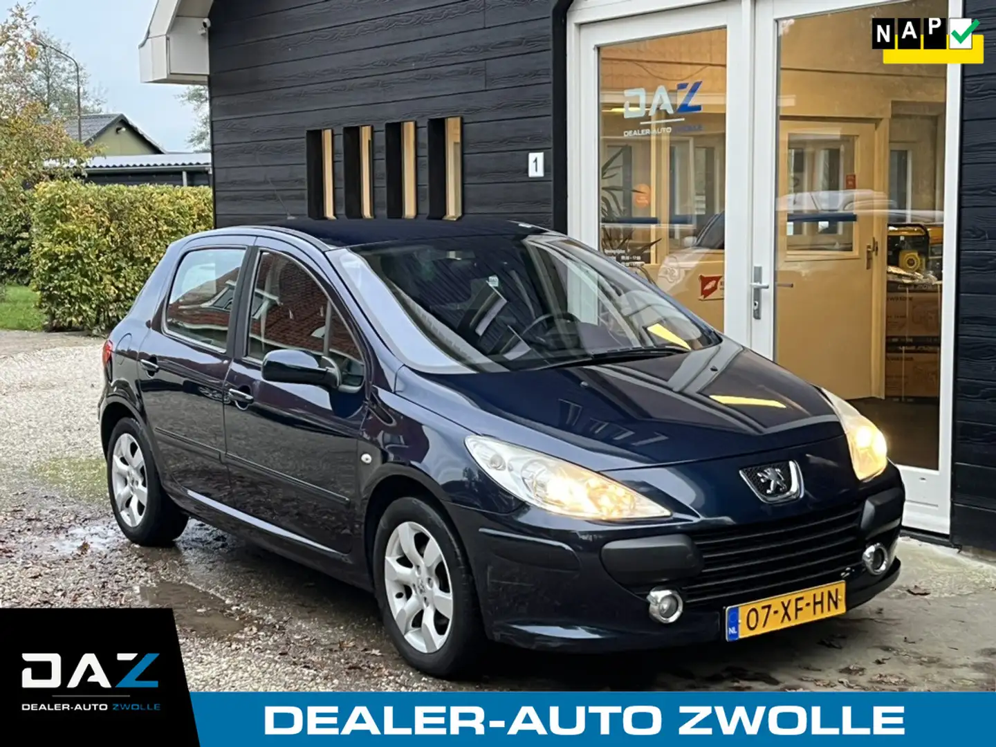 Peugeot 307 1.6-16V Premium Aut/Ecc/Navi/Pdc/Trekhaak Blauw - 1