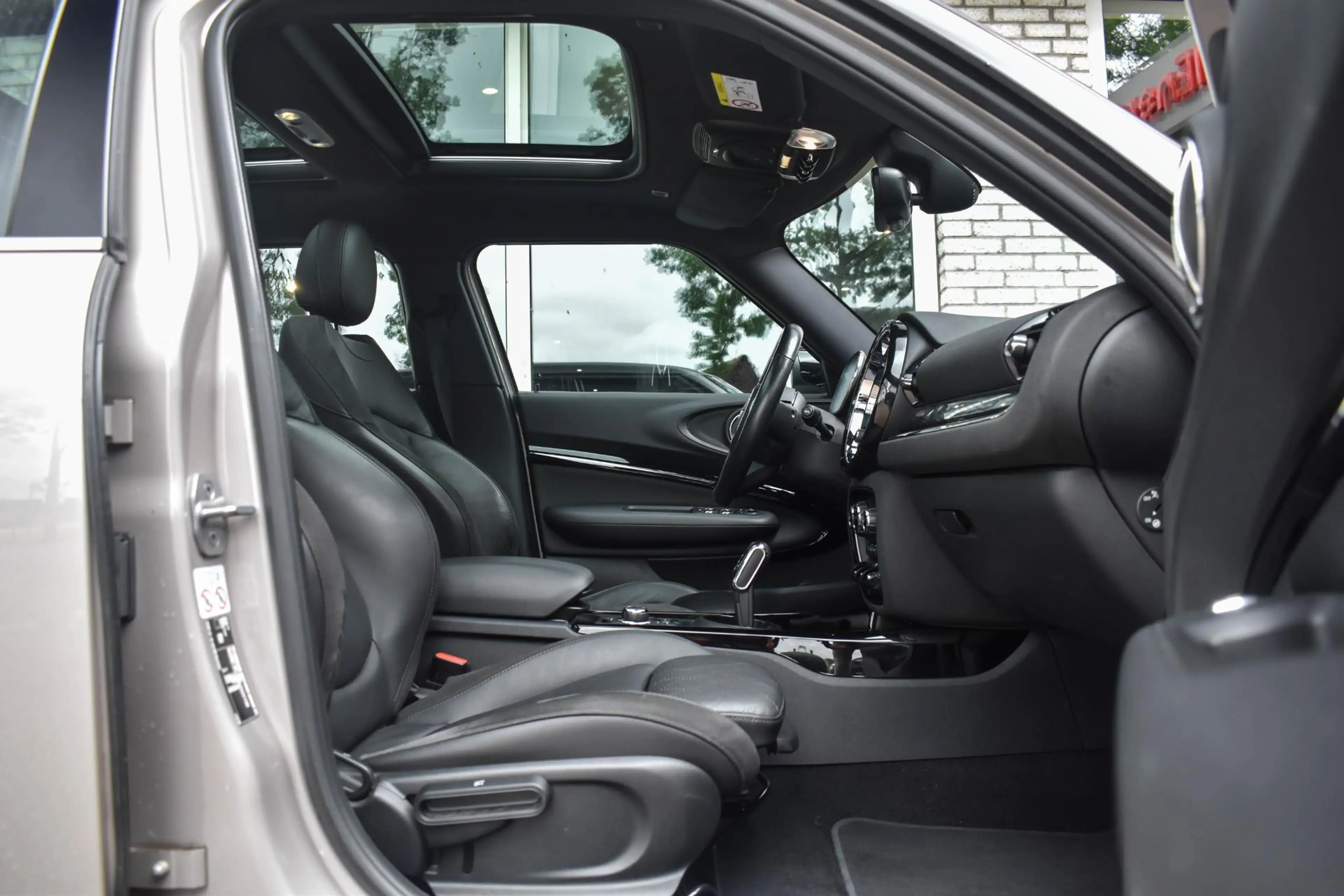 MINI Cooper Clubman 1.5 Richmond Park Pano Leder Carplay — photo 42