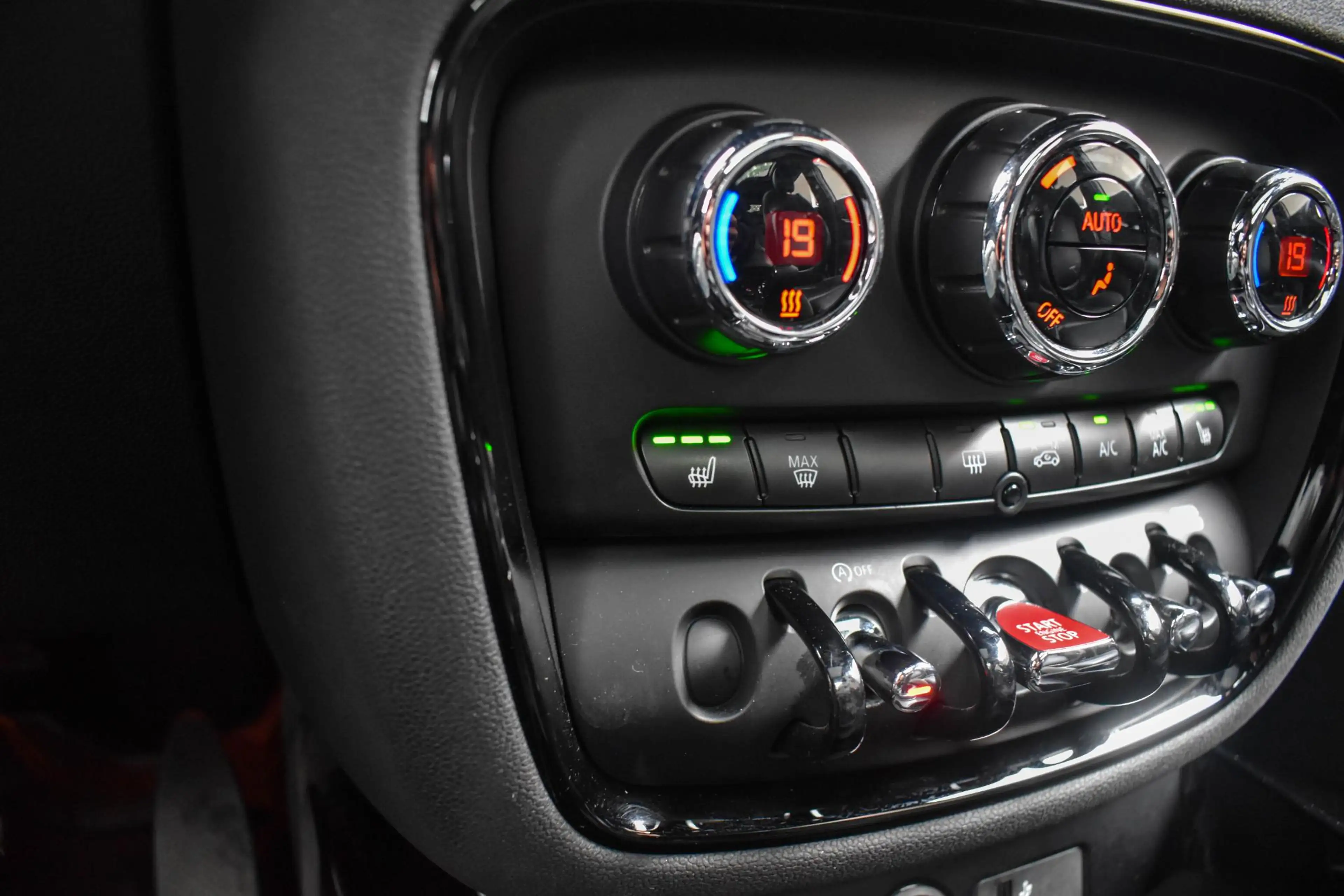 MINI Cooper Clubman 1.5 Richmond Park Pano Leder Carplay — photo 30