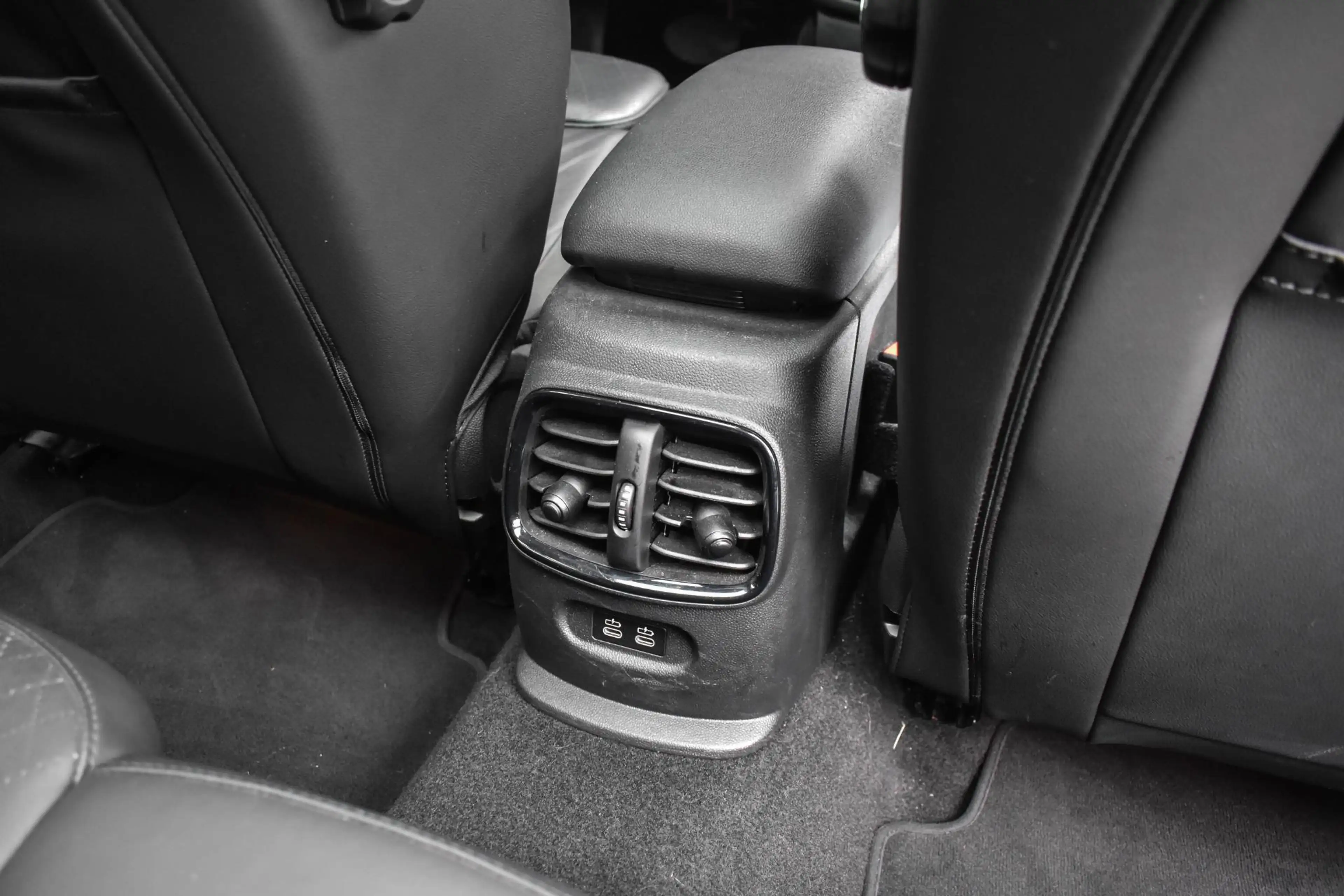 MINI Cooper Clubman 1.5 Richmond Park Pano Leder Carplay — photo 38