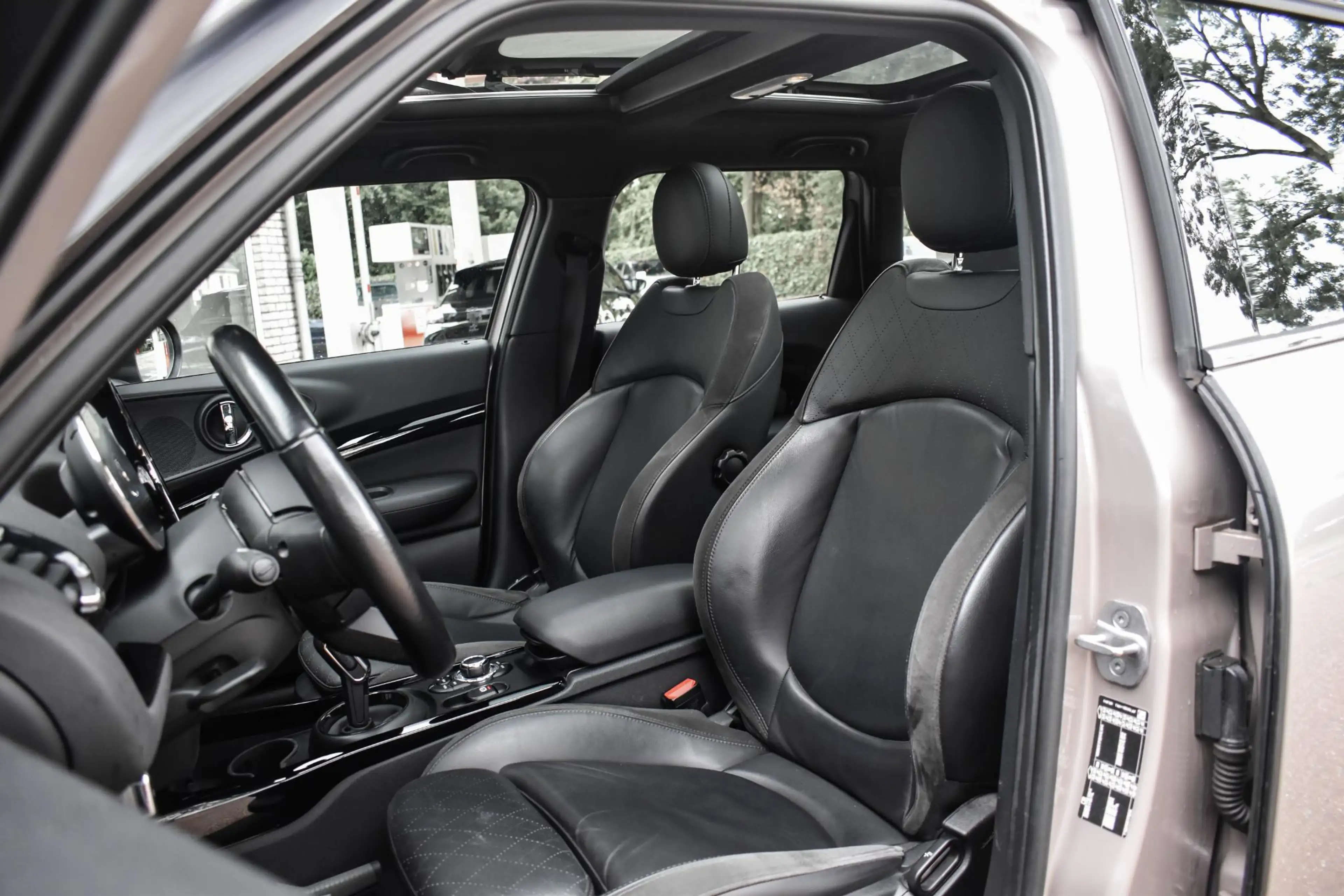 MINI Cooper Clubman 1.5 Richmond Park Pano Leder Carplay — photo 10