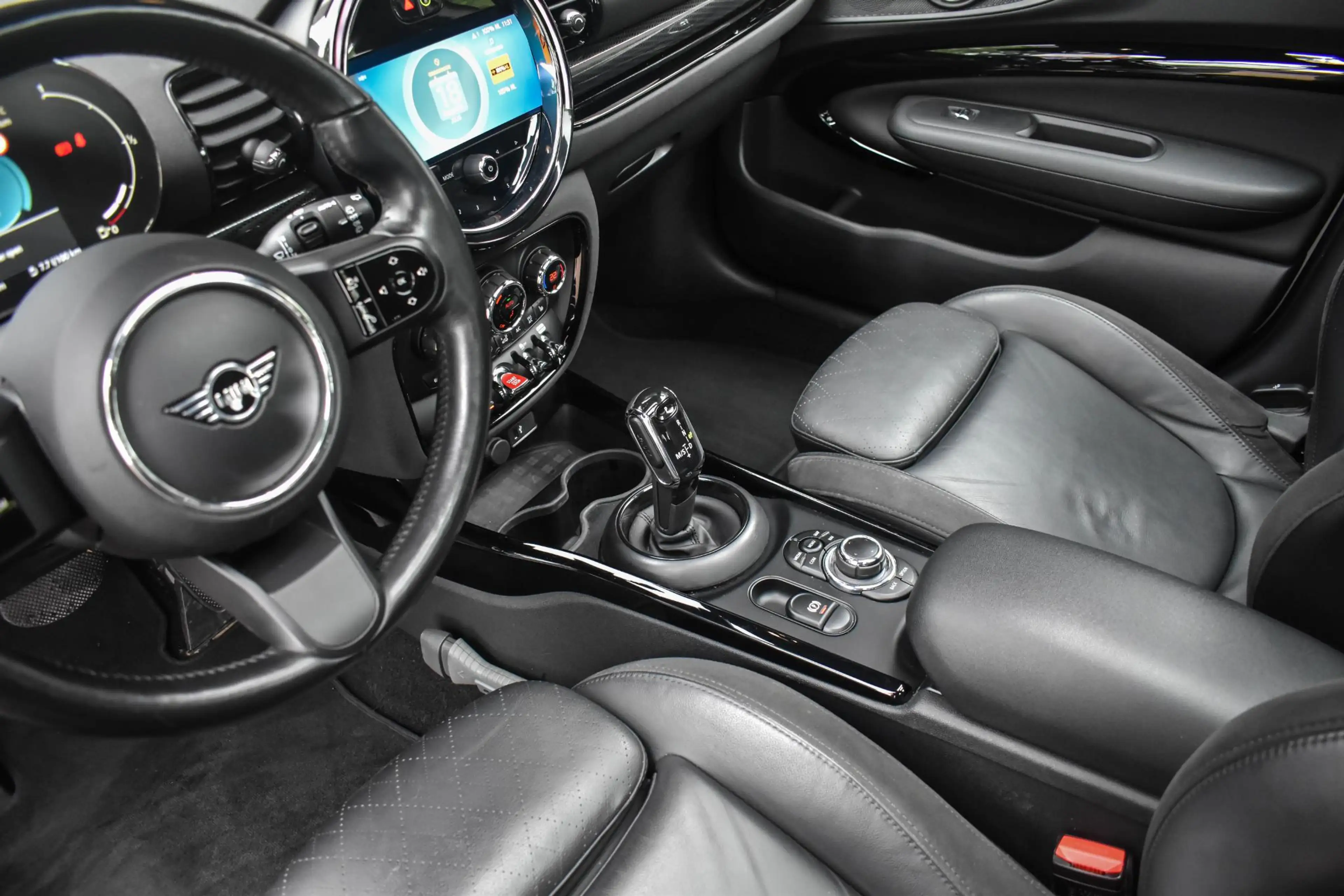 MINI Cooper Clubman 1.5 Richmond Park Pano Leder Carplay — photo 24