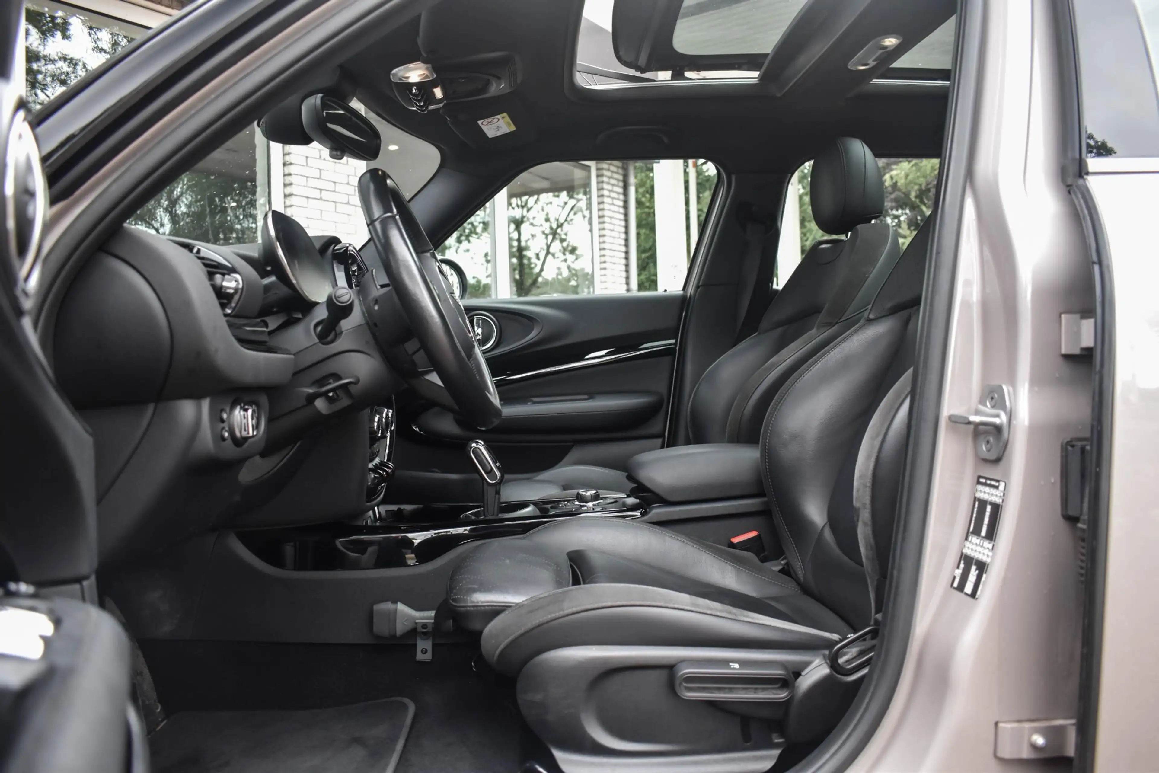 MINI Cooper Clubman 1.5 Richmond Park Pano Leder Carplay — photo 22