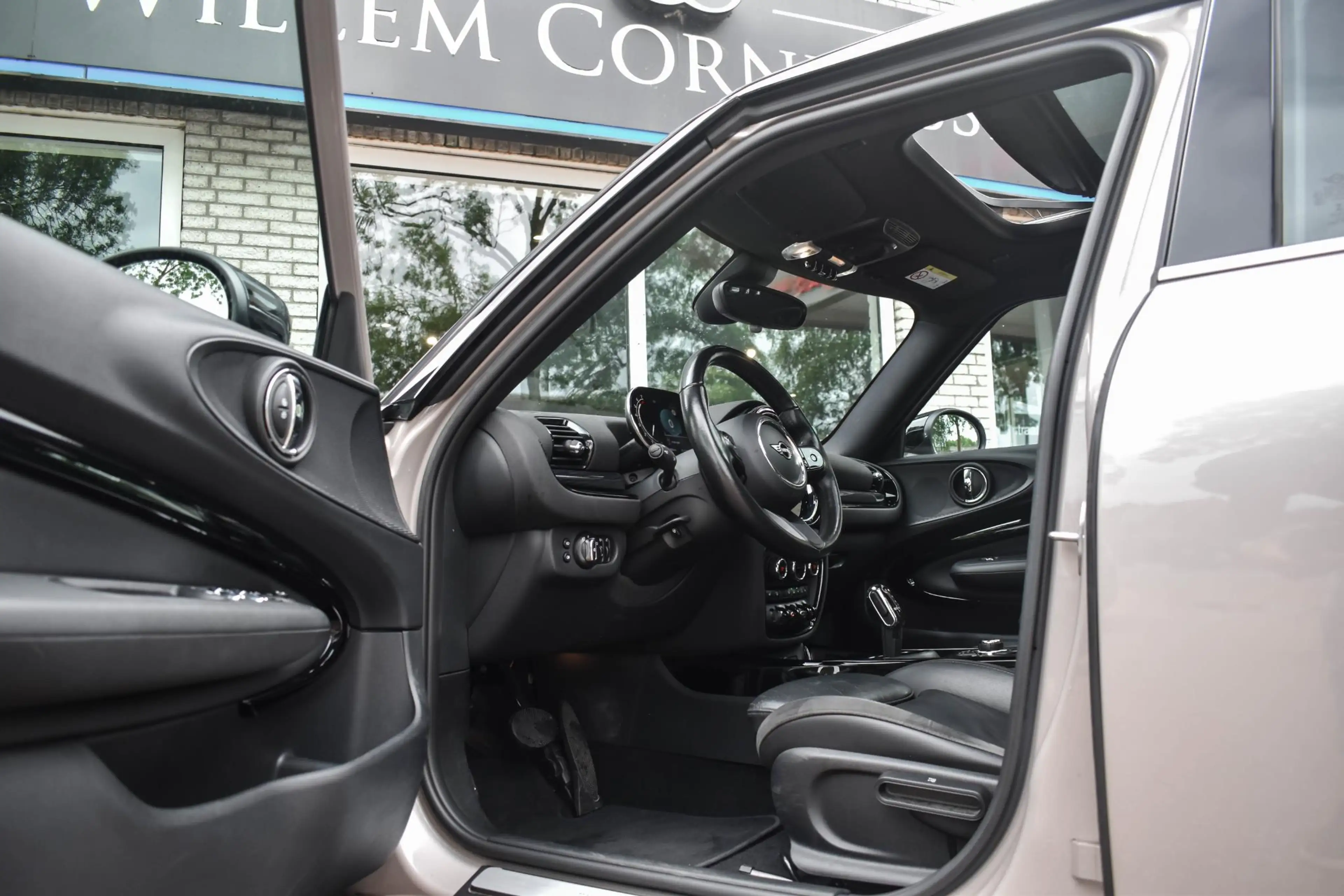 MINI Cooper Clubman 1.5 Richmond Park Pano Leder Carplay — photo 21