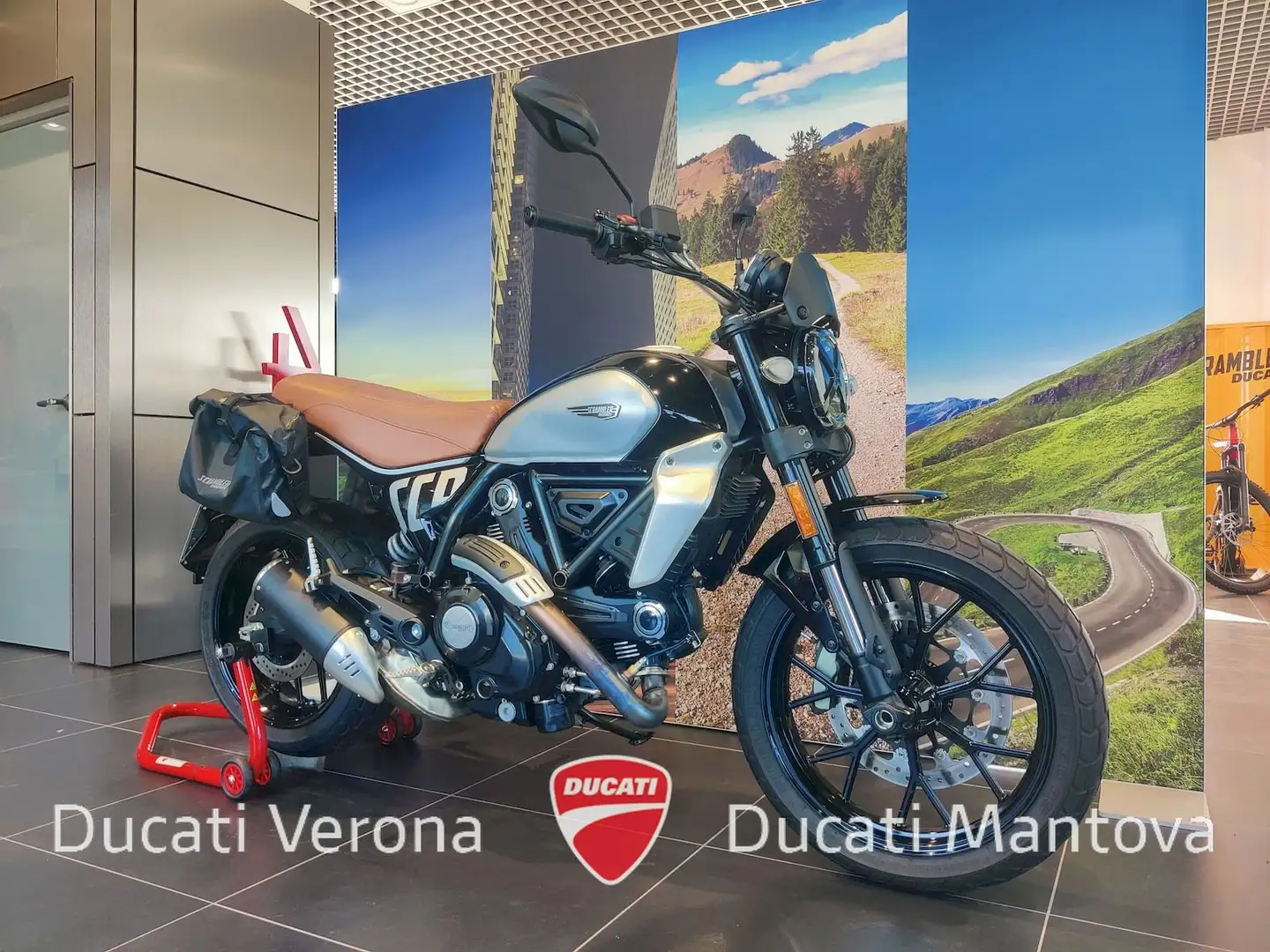 Ducati Scrambler Icon Yellow - 2