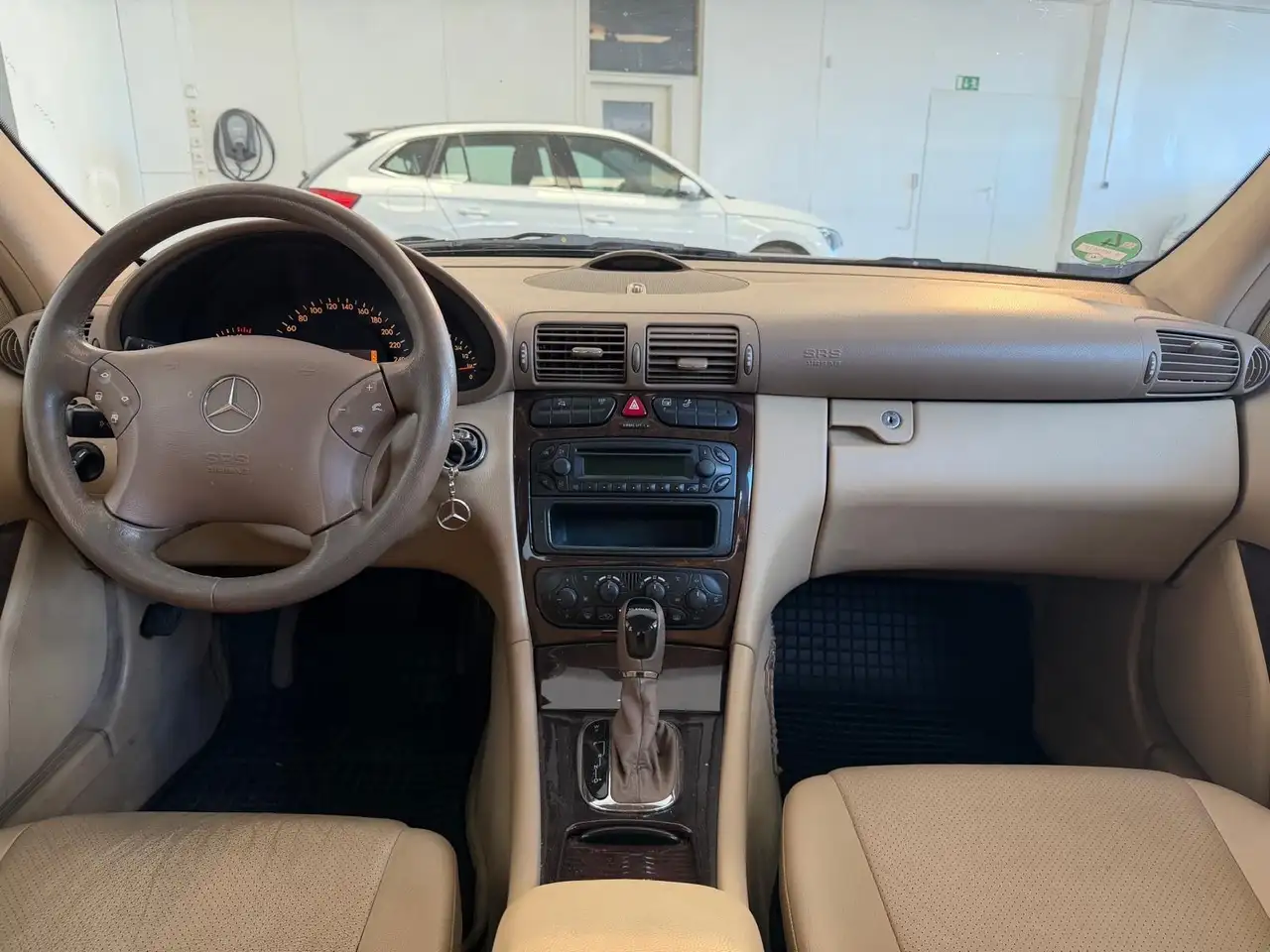 Mercedes-Benz C 180 *AUT ELEGANCE*OPA'S LIEBLING*LEDER*PDC*NAVI, foto 11