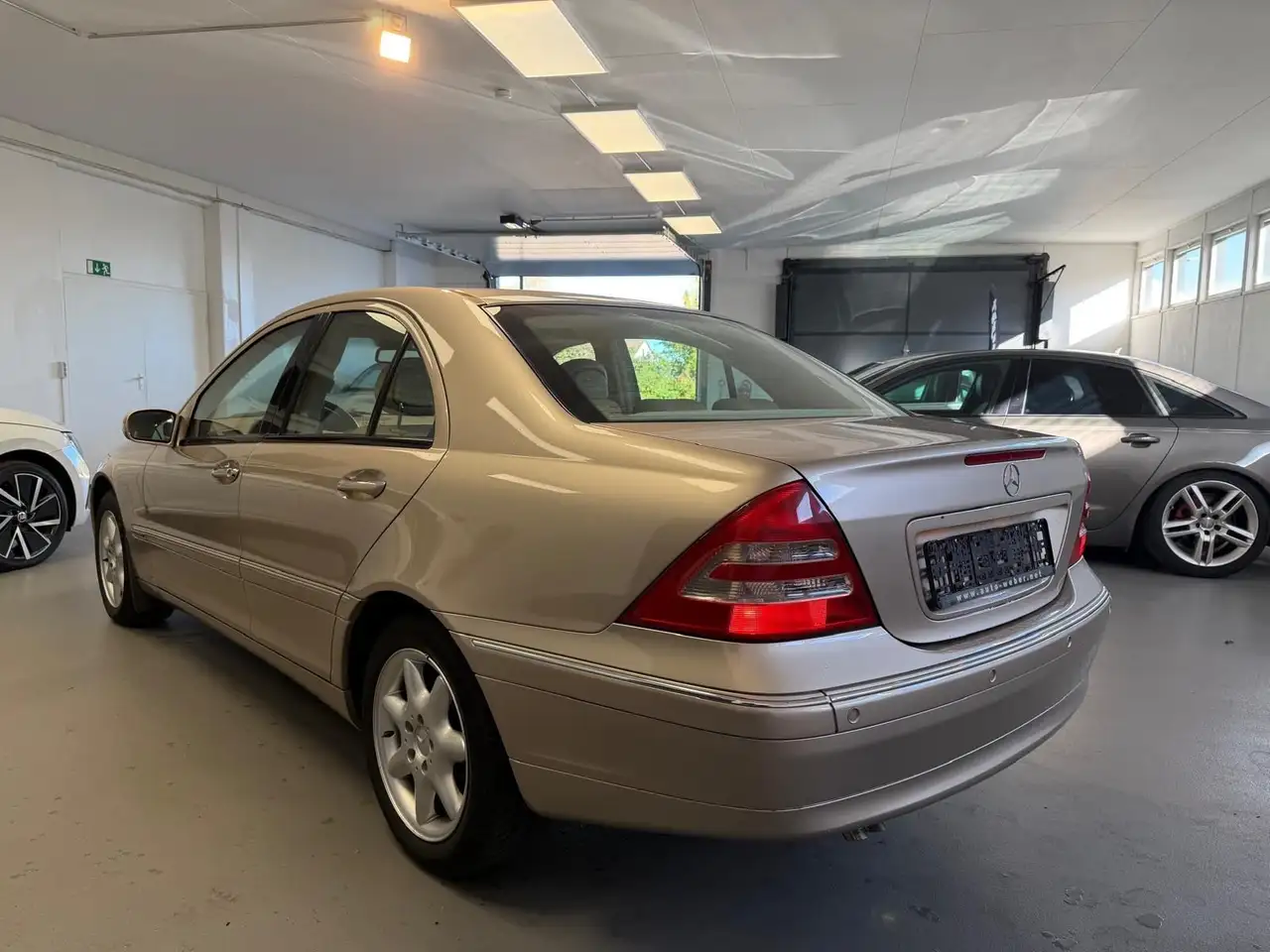 Mercedes-Benz C 180 *AUT ELEGANCE*OPA'S LIEBLING*LEDER*PDC*NAVI, foto 8