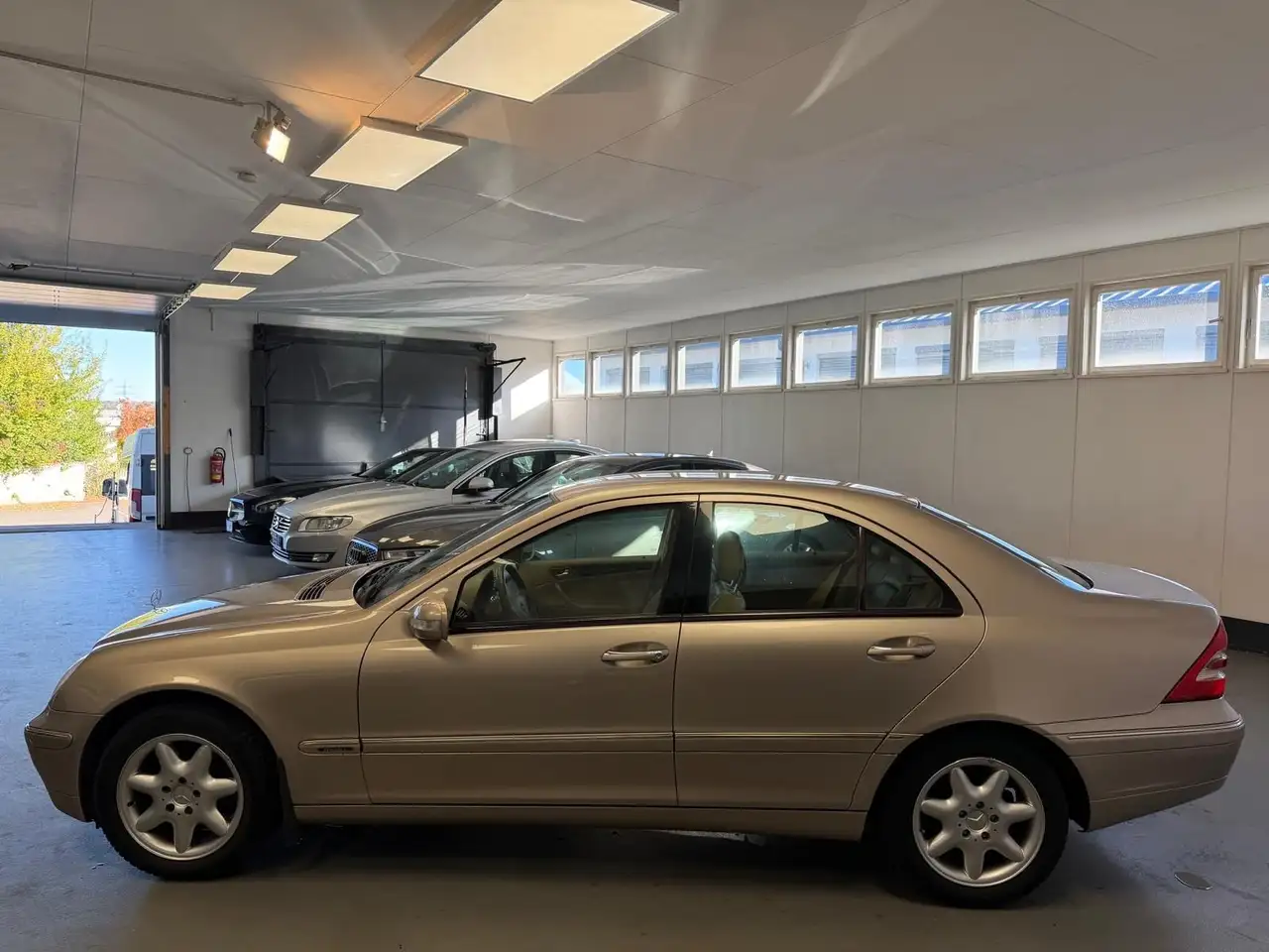 Mercedes-Benz C 180 *AUT ELEGANCE*OPA'S LIEBLING*LEDER*PDC*NAVI, foto 9