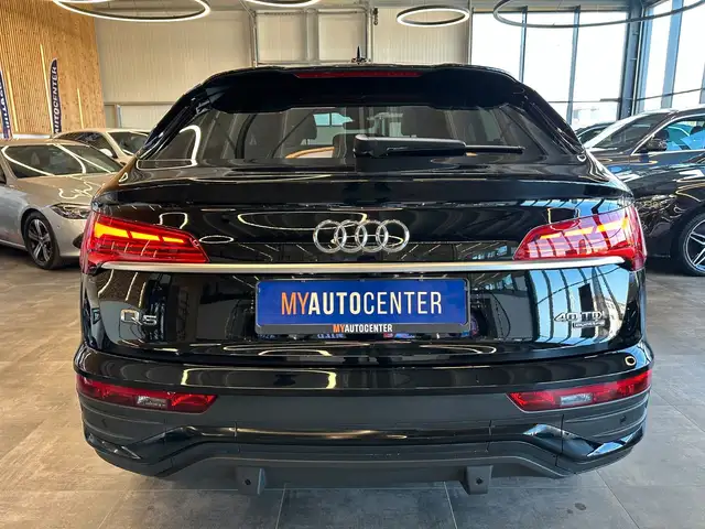 Audi Q5 view 5