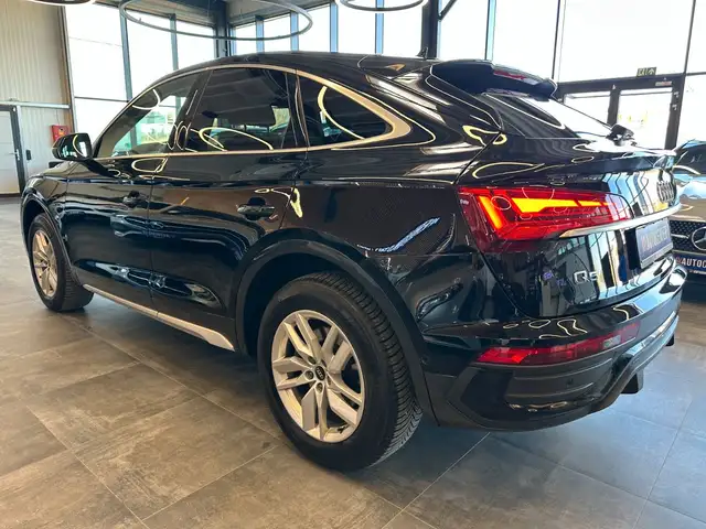 Audi Q5 view 6