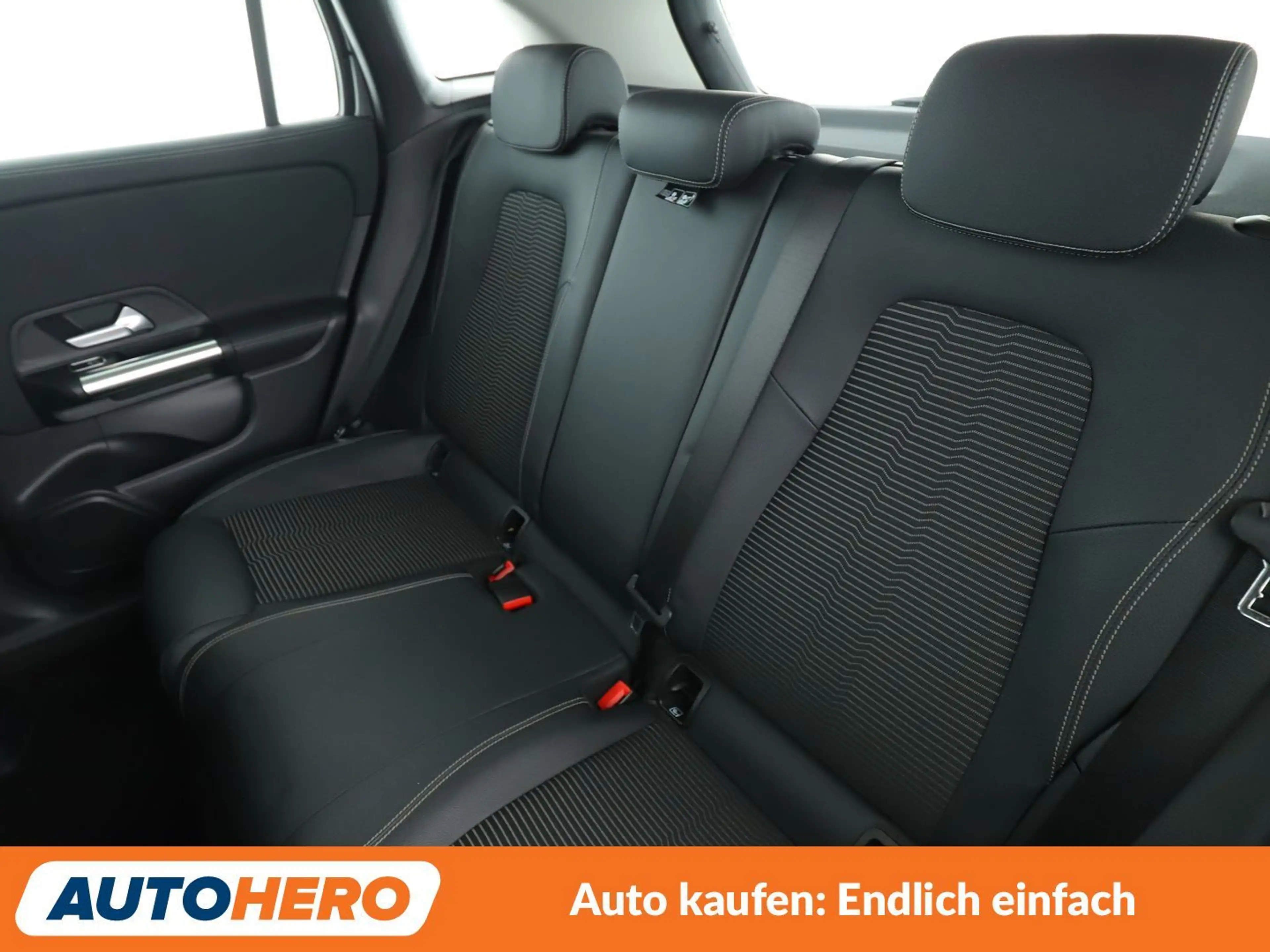 Mercedes-Benz GLA 200 Progressive Aut.*LED*NAVI*TEMPO*CAM*PDC*SHZ*KLIMA* — photo 14