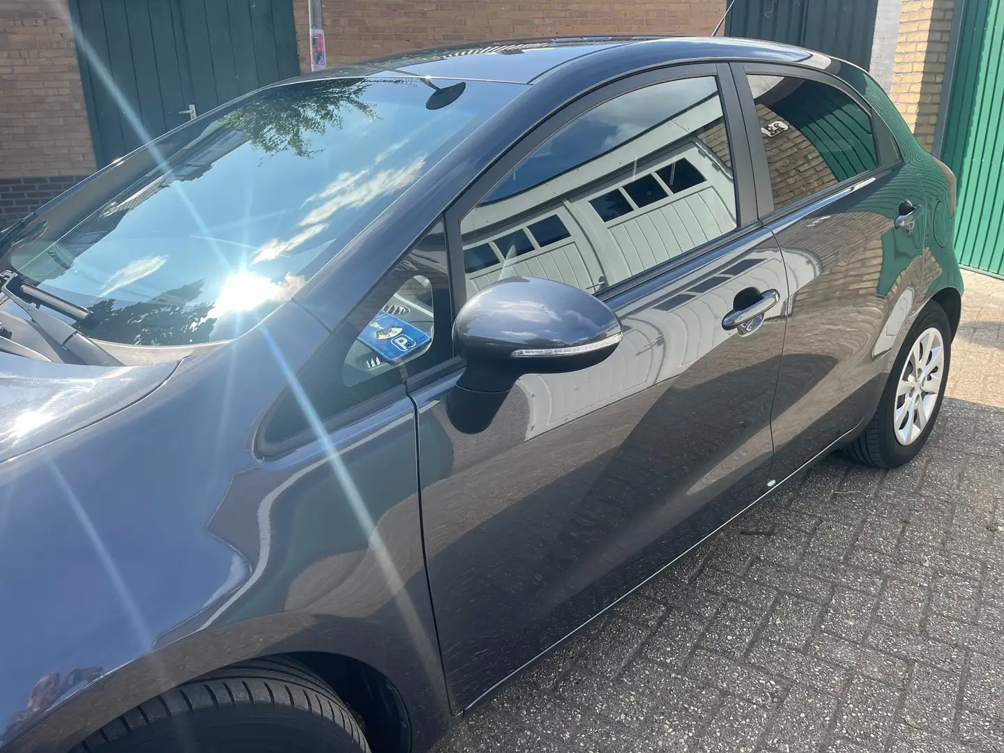 Kia Rio Rio 1.2 CVVT Plus Pack Grijs - 2