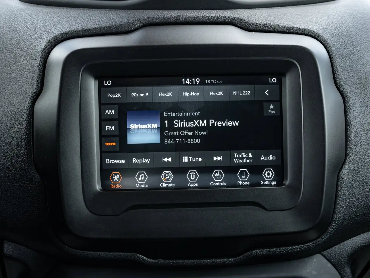 Jeep Renegade снимка Jeep Renegade
