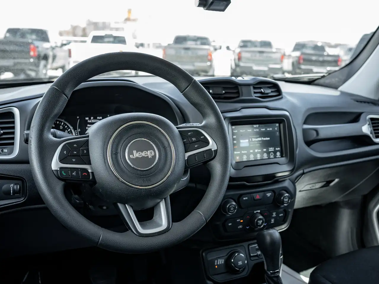 Jeep Renegade снимка Jeep Renegade