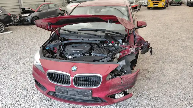 BMW 218 2 Active Tourer 218 i Advantage Unfallfzg.