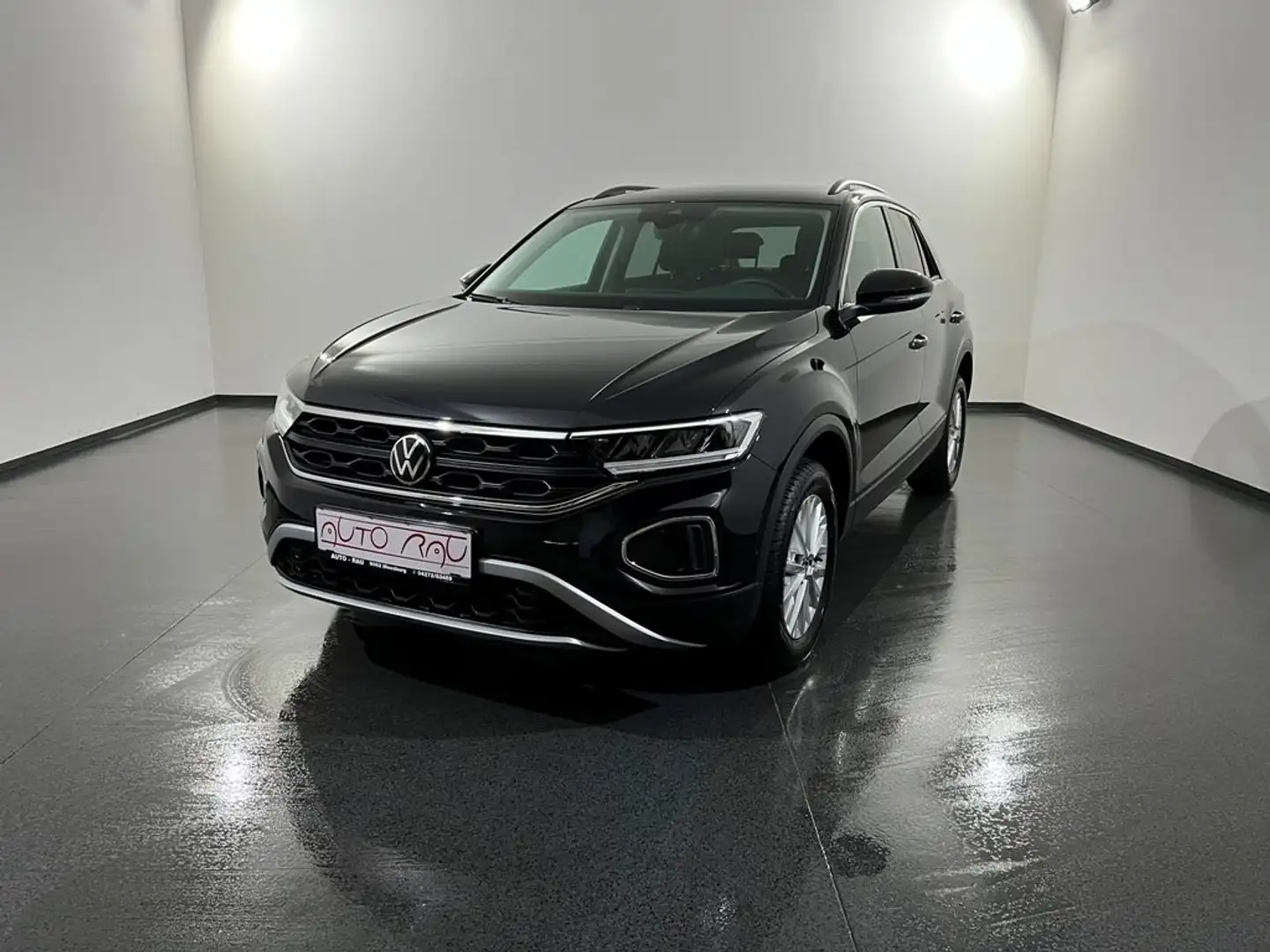 Volkswagen T-Roc 1.0 TSI Life *LED*NAVI*PDC* Schwarz - 2