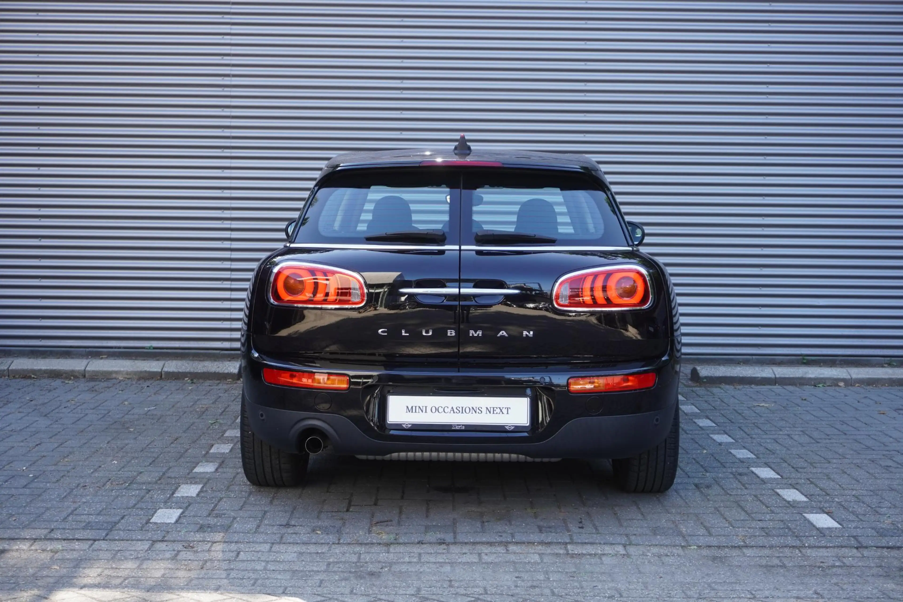 MINI One Clubman | Salt | 17" LM Vent Spoke | Cruise Control | Smar — photo 4