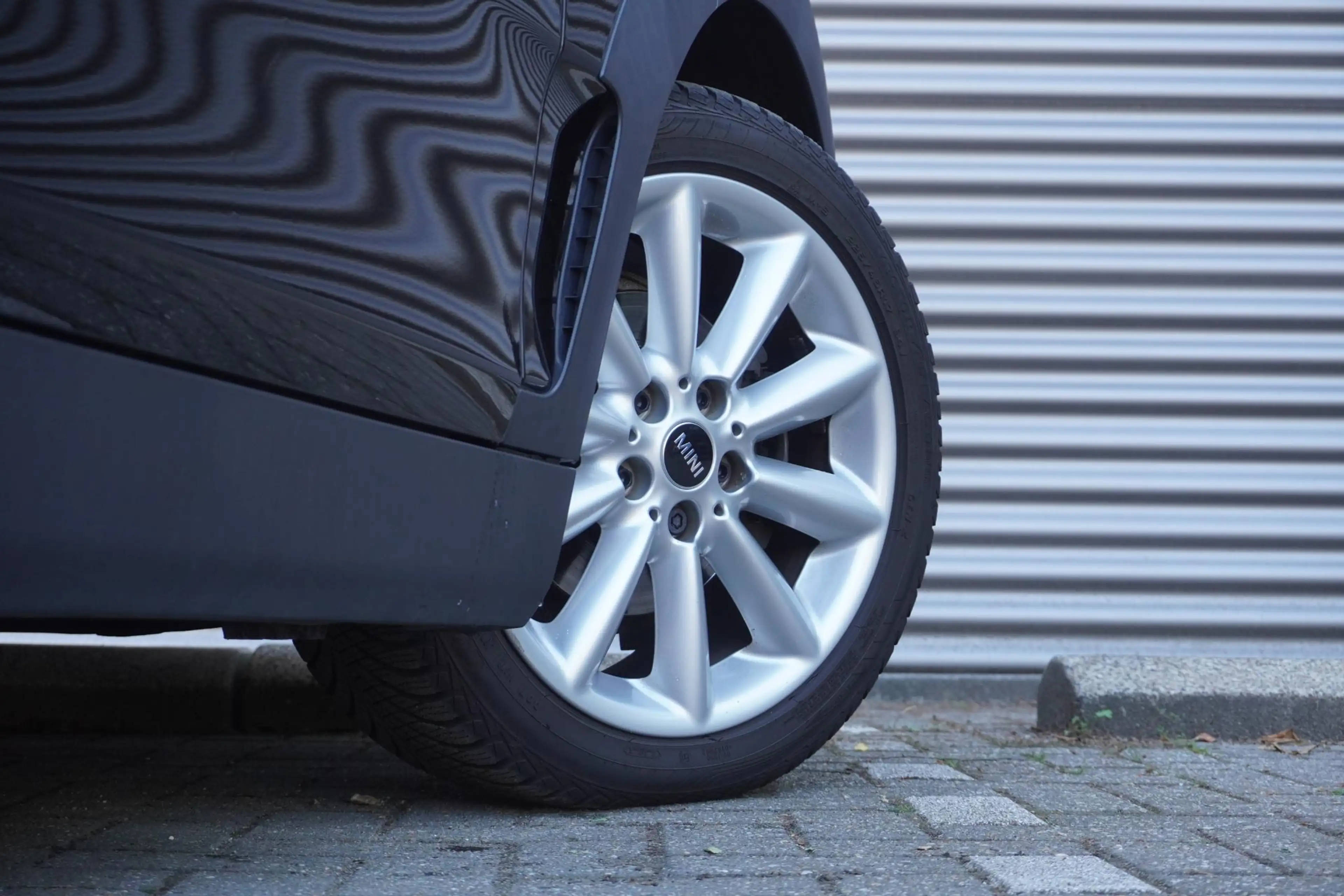 MINI One Clubman | Salt | 17" LM Vent Spoke | Cruise Control | Smar — photo 5