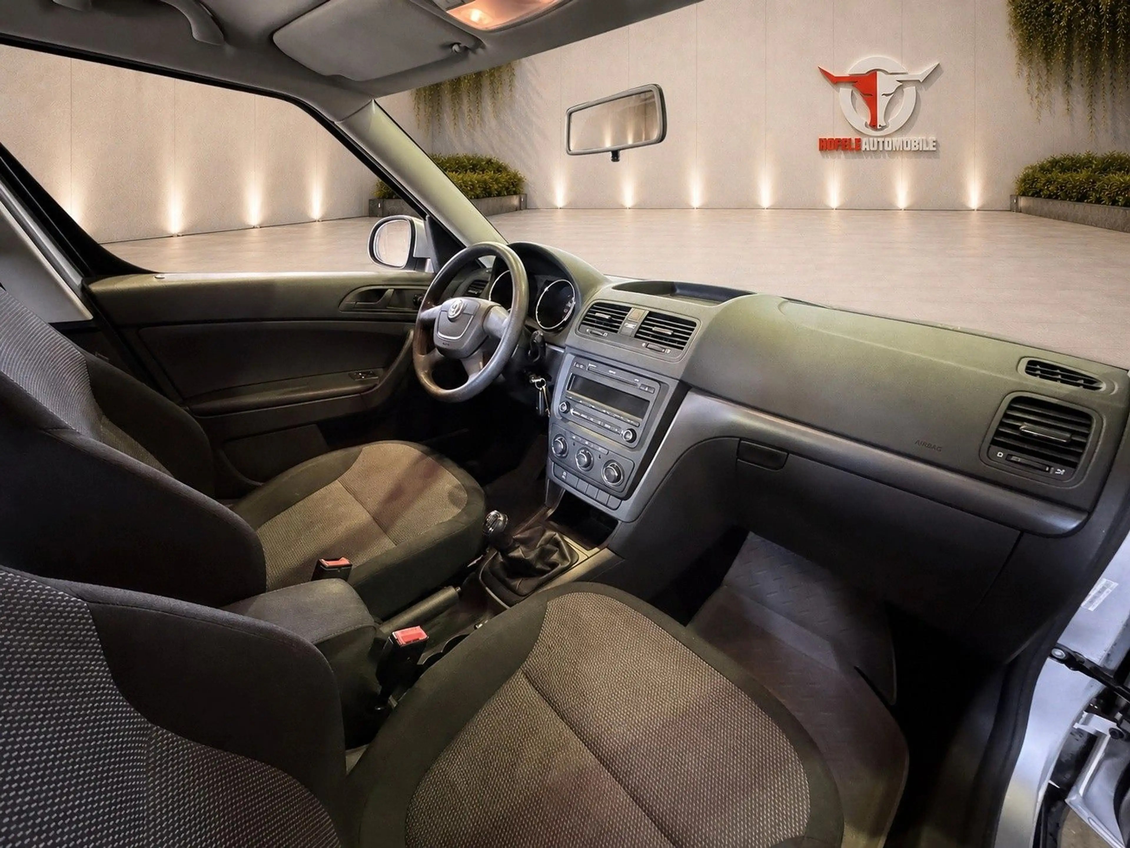 Skoda Yeti Active Plus Edition*TEMPO/KLIMA/55 TSD KM* — photo 11