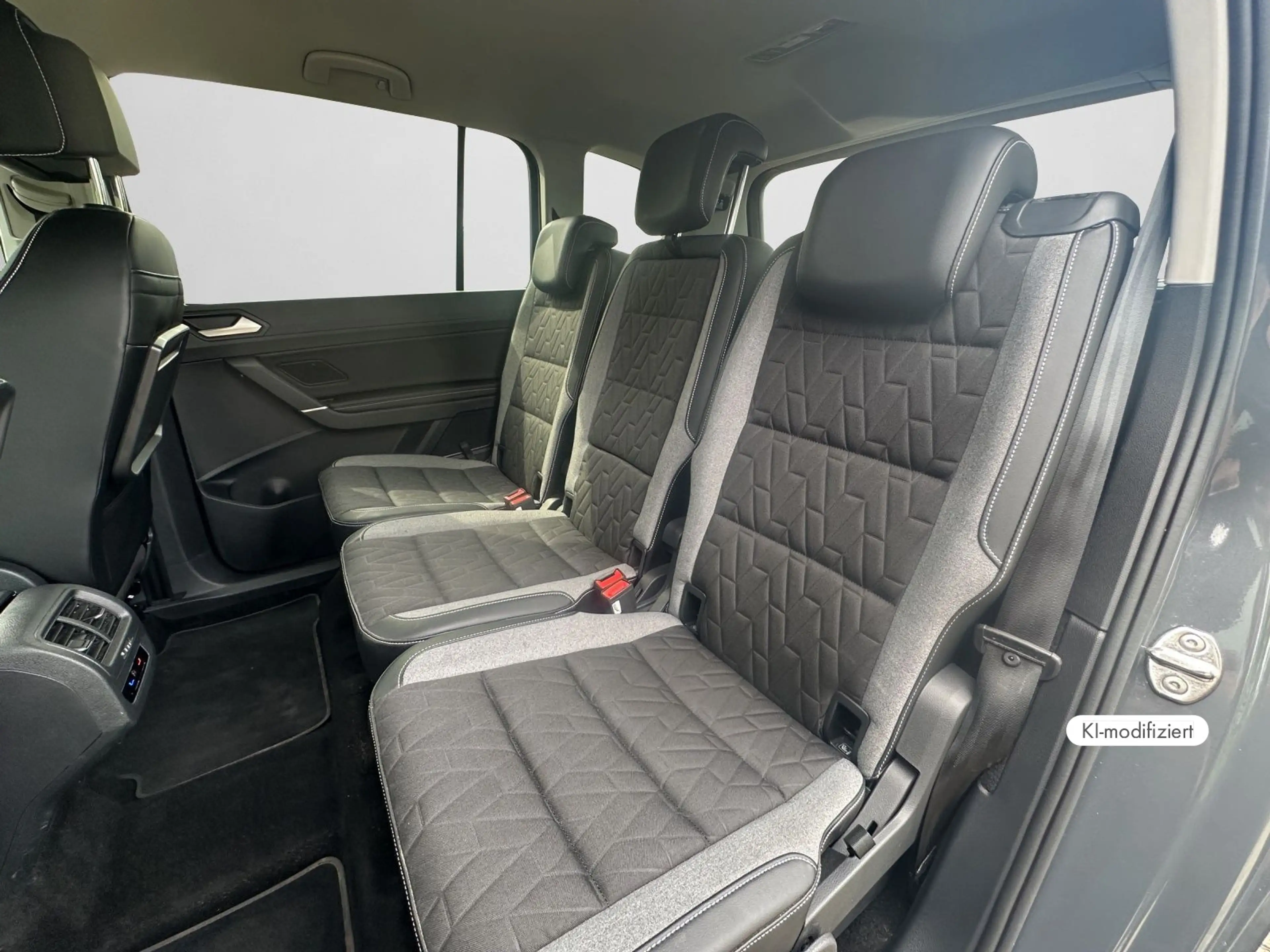 Volkswagen Touran GOAL 1.5 TSI 7-SITZER ACC NAVI RFK SHZ — photo 15