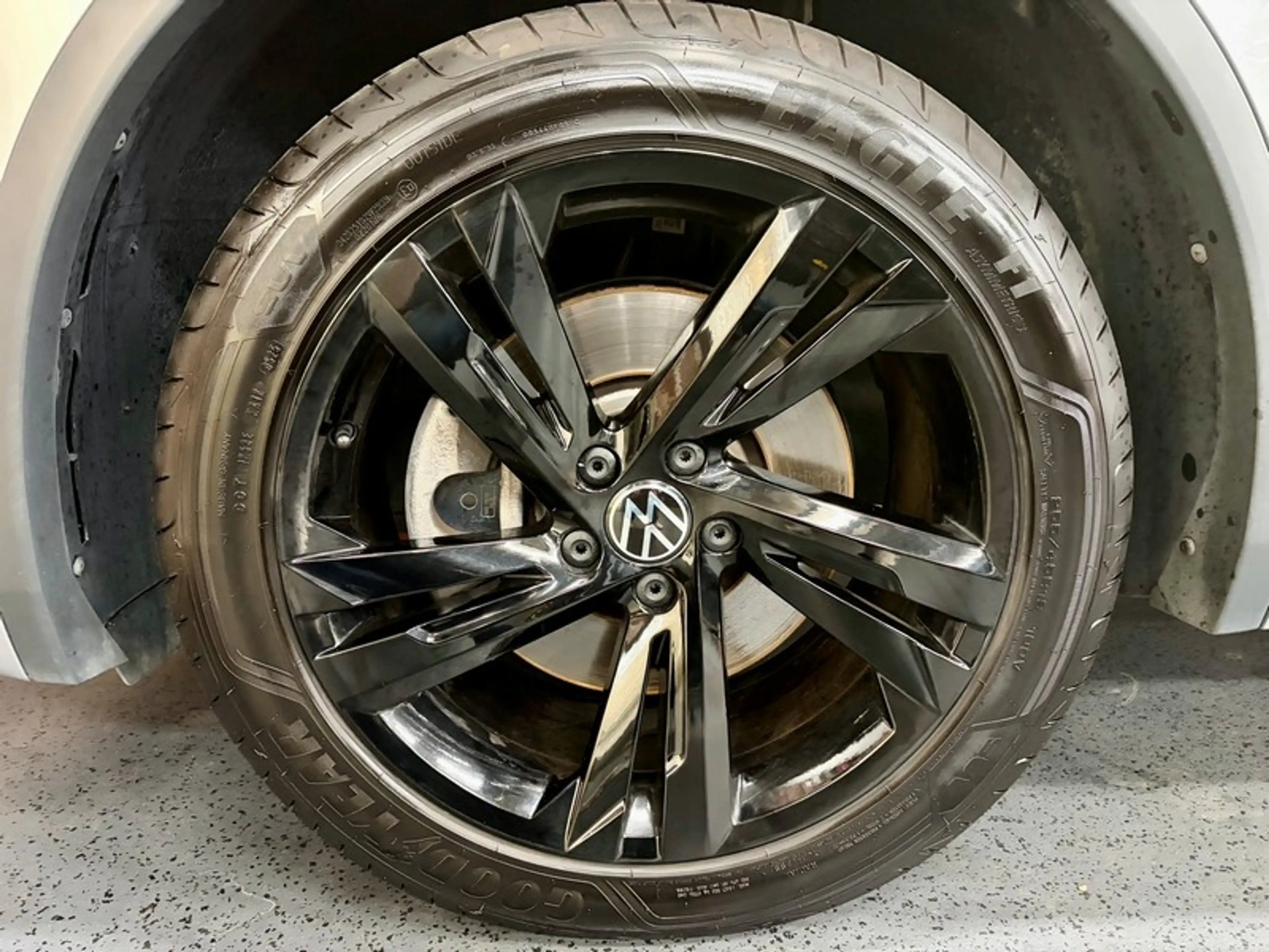 Volkswagen Tiguan Allspace Tiguan Allspace 2.0 TDi 200cv Auto 4x4 R-LINE (7P — photo 3