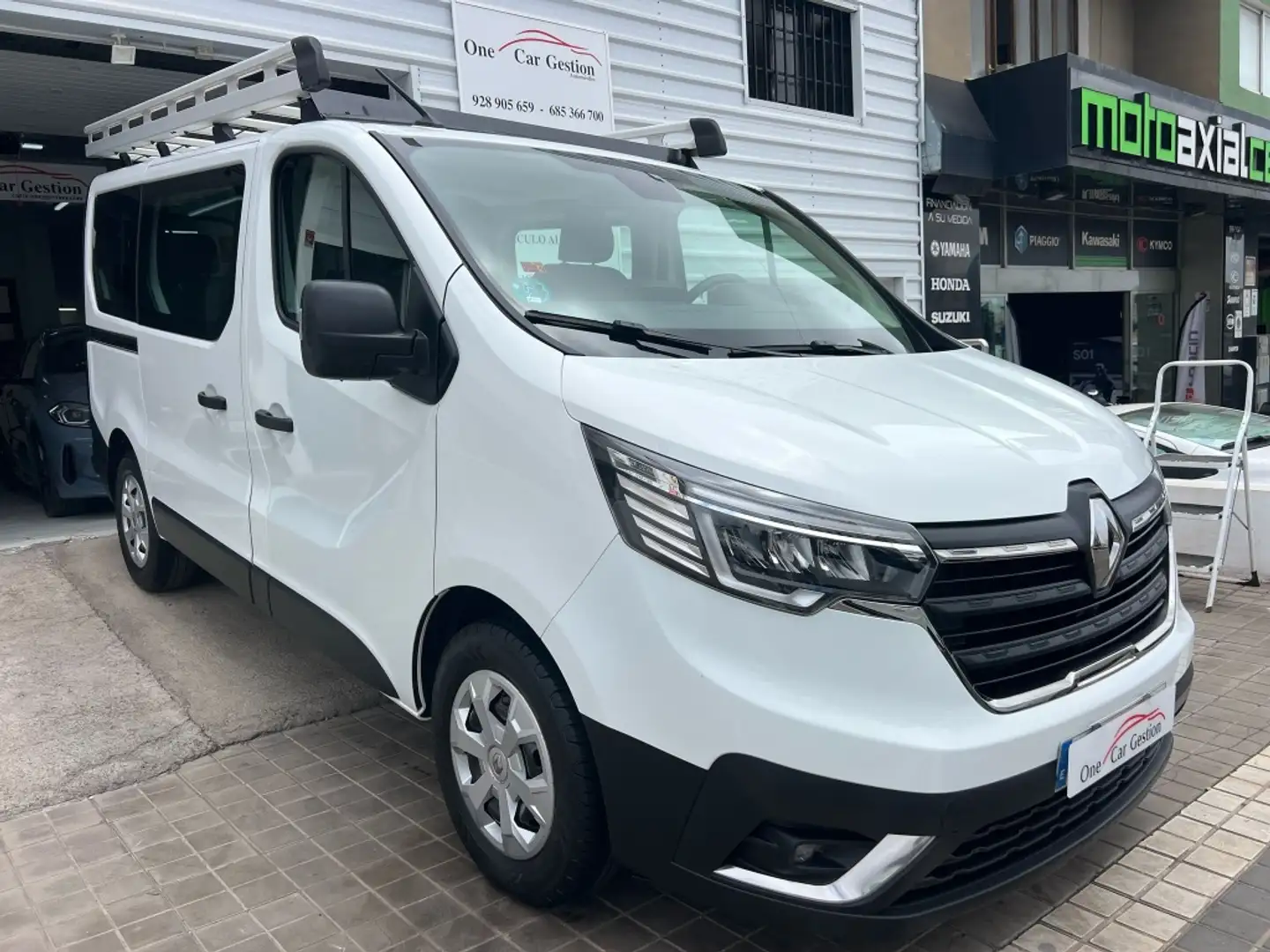 Renault Trafic Combi 9 2.0dCi Energy Blue Largo 110kW Blanco - 2