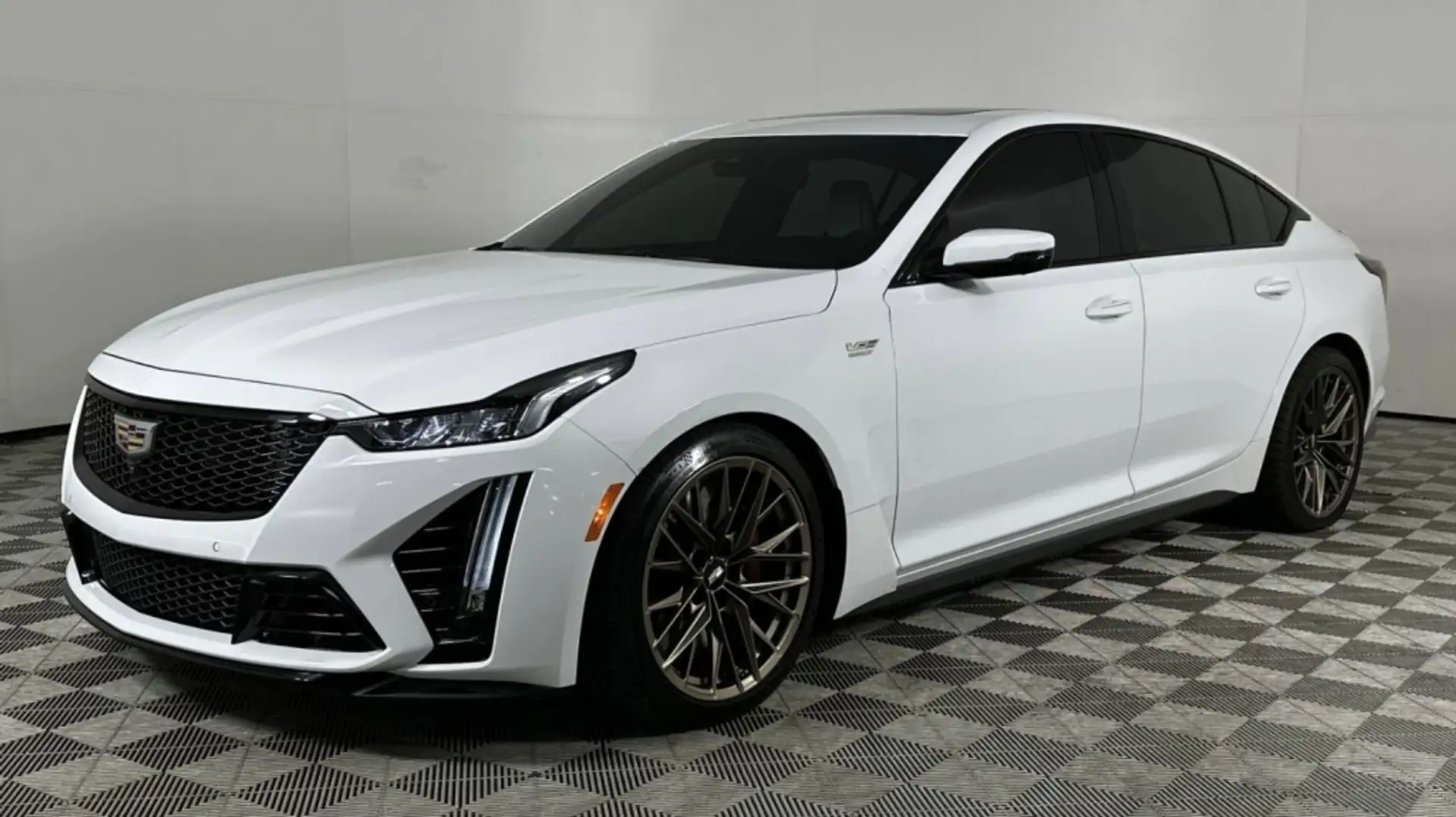 Cadillac CT5 CT5-V Blackwing bijela - 2