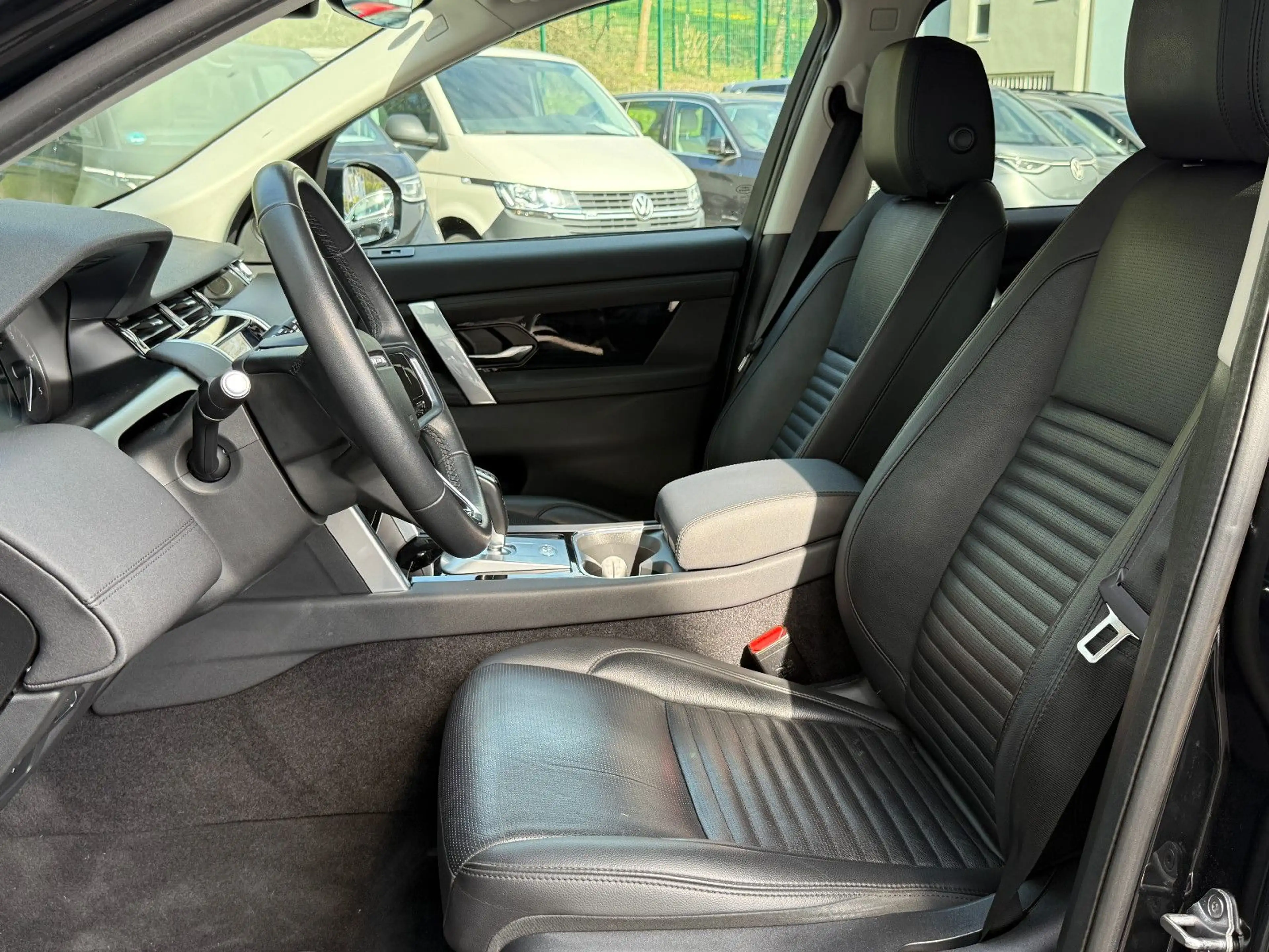 Land Rover Discovery Sport S AWD Aut ACC Navi LED Kamera — photo 10