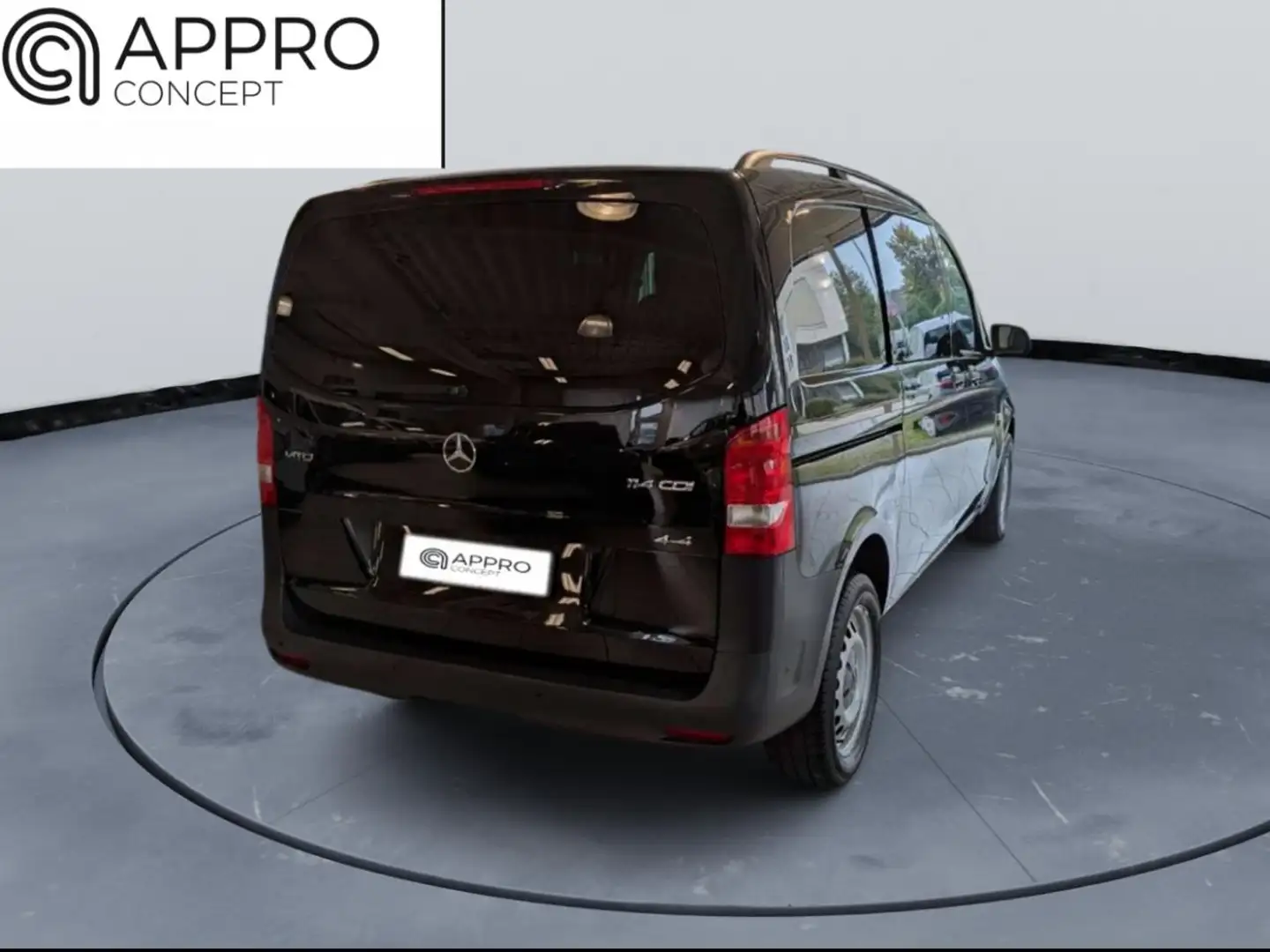 Mercedes-Benz Vito Vito Mixto Compact 114 CDI BlueEfficiency - BVA 9G-Tronic MIXTO - Compact Select 4-Mat Zwart - 2