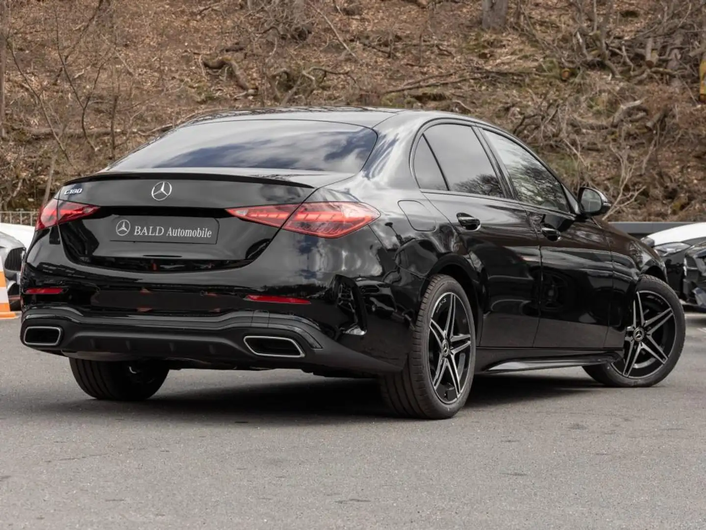 Mercedes-Benz C 180 +AMG+MBUX+LED+Pano+Burm+Night+360+Totw+AUT Schwarz - 2