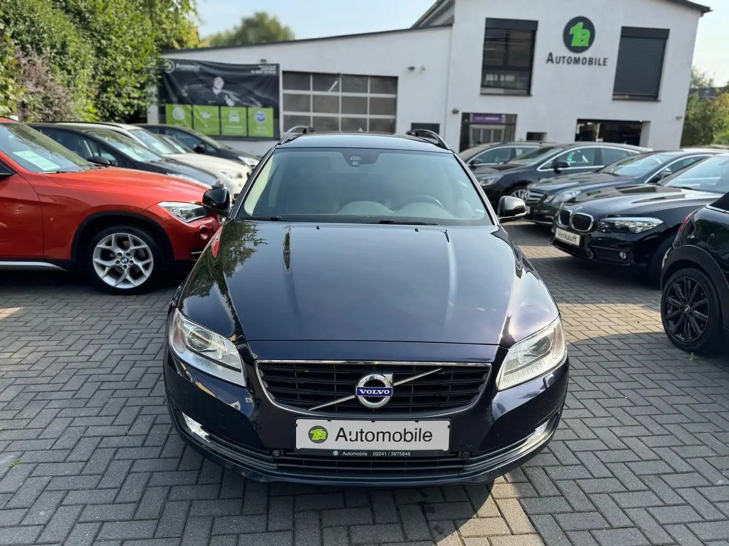 Volvo V70 Kombi Linje Svart*NAVI*KAM*Bi-XENON*SHZ*AHK Blau - 2