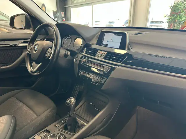 BMW X1 view 10