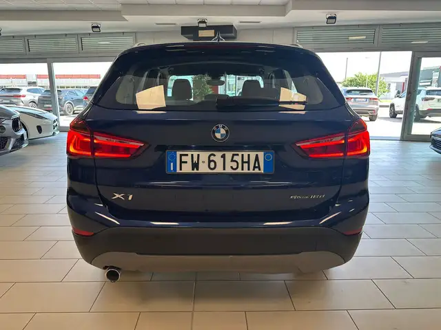 BMW X1 view 5
