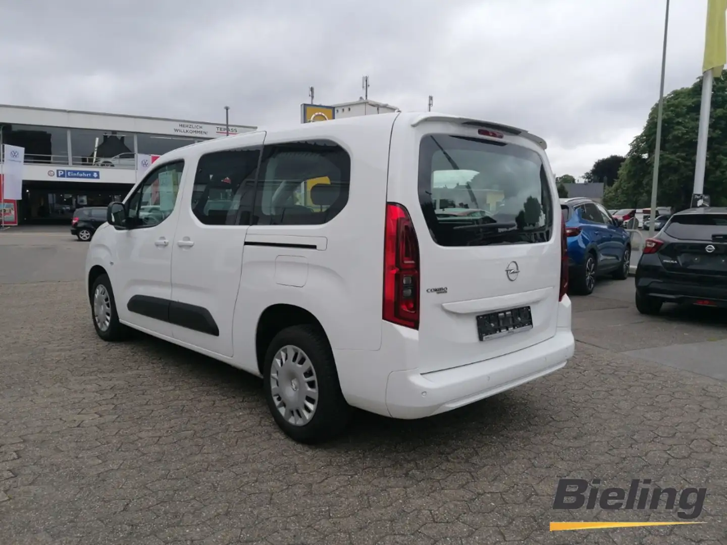 Opel Combo Life Edition 1.2 Turbo 81 kW (110 PS), Start Alb - 2