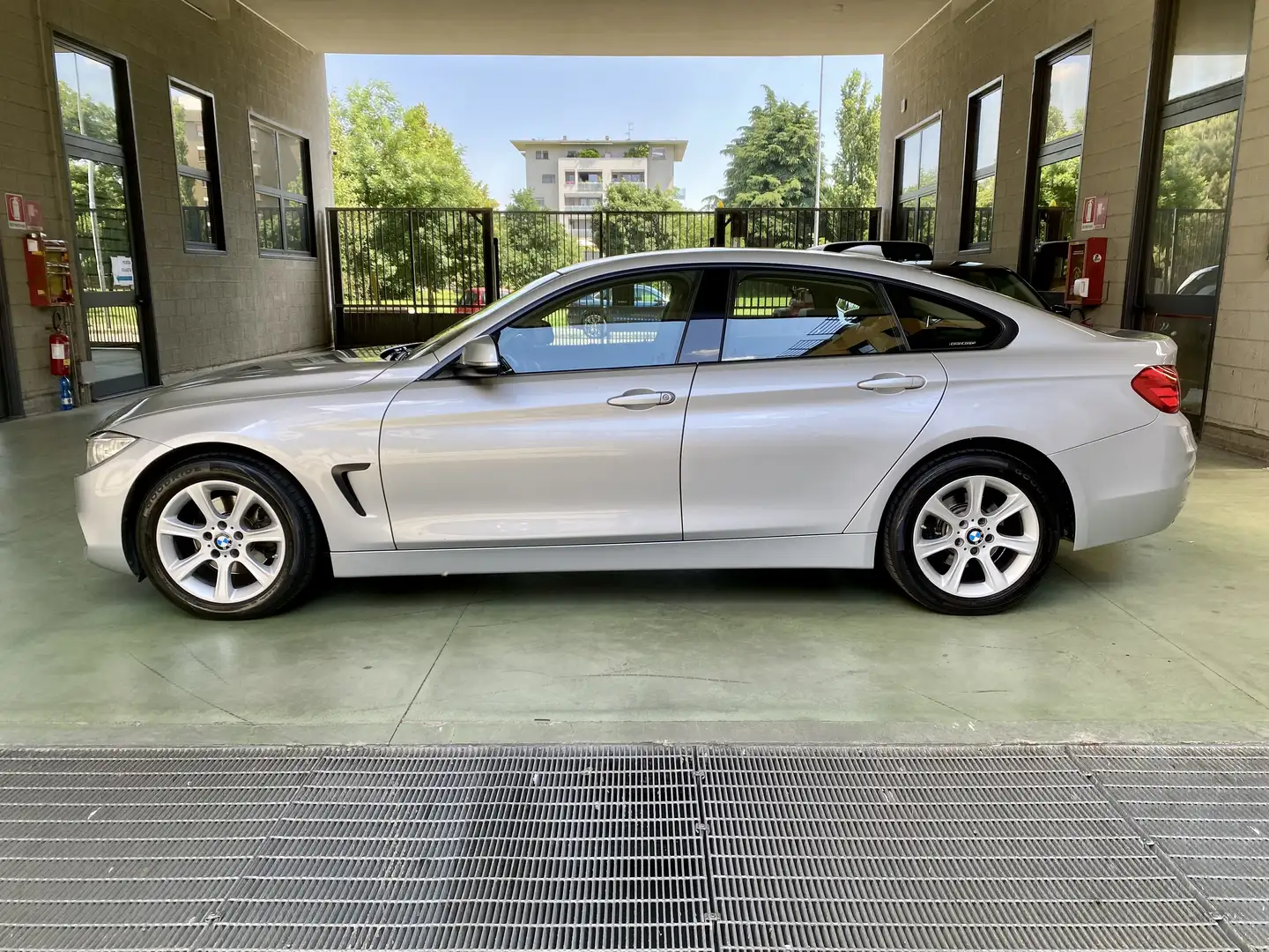 BMW 420 420d Gran Coupe xdrive 190cv auto Silber - 2