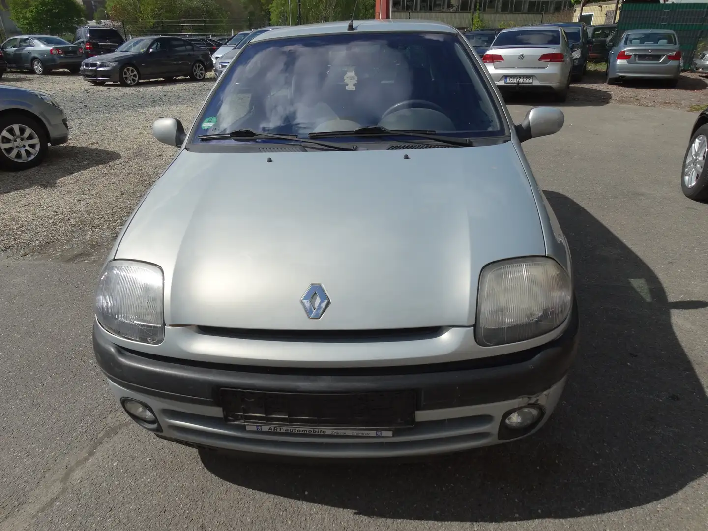 Renault Clio 1.6 Automatik RXE Grey - 1
