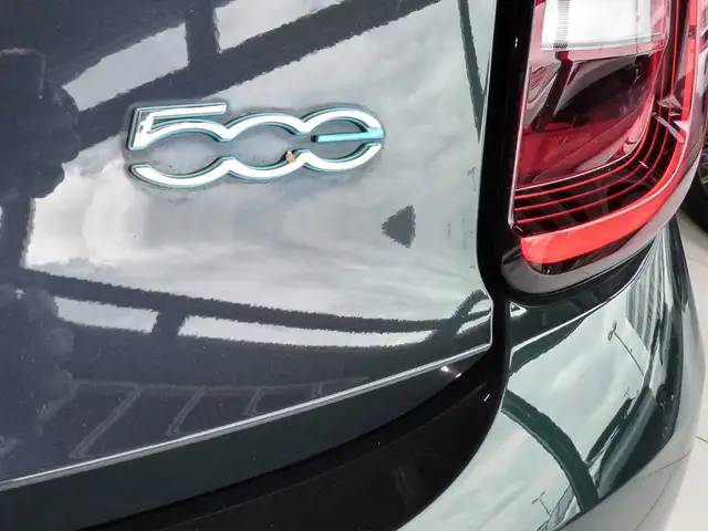 Fiat 500e view 12