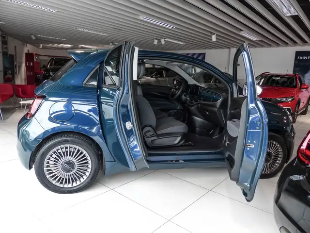 Fiat 500e view 15