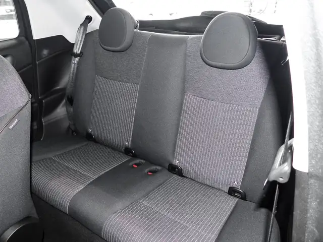 Fiat 500e view 10