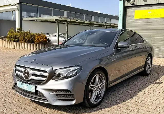 Mercedes-Benz E 400 d AMG Line 4Matic.SHZ.AHK.LED