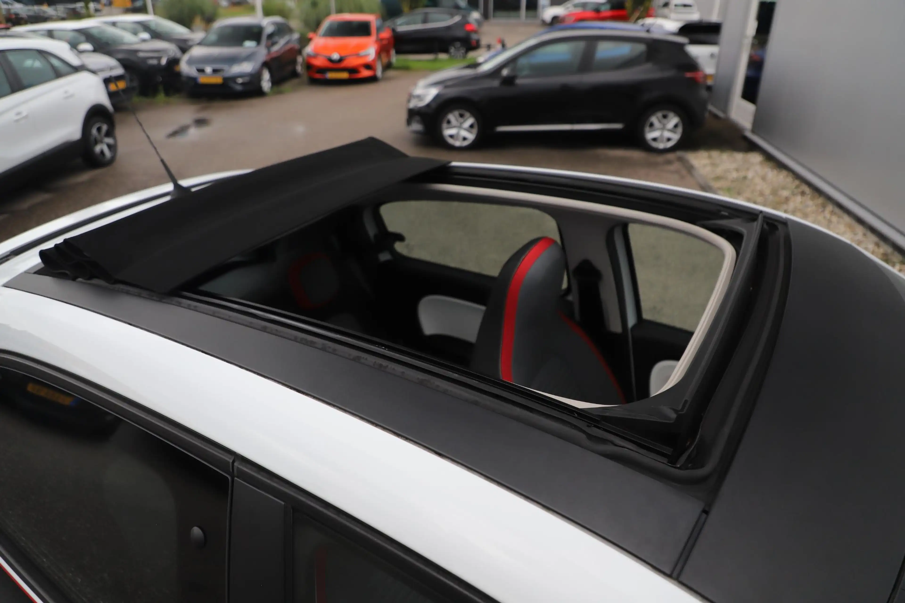 Renault Twingo 1.0 SCe Collection Schuifdak Radio Bluetooth — photo 5