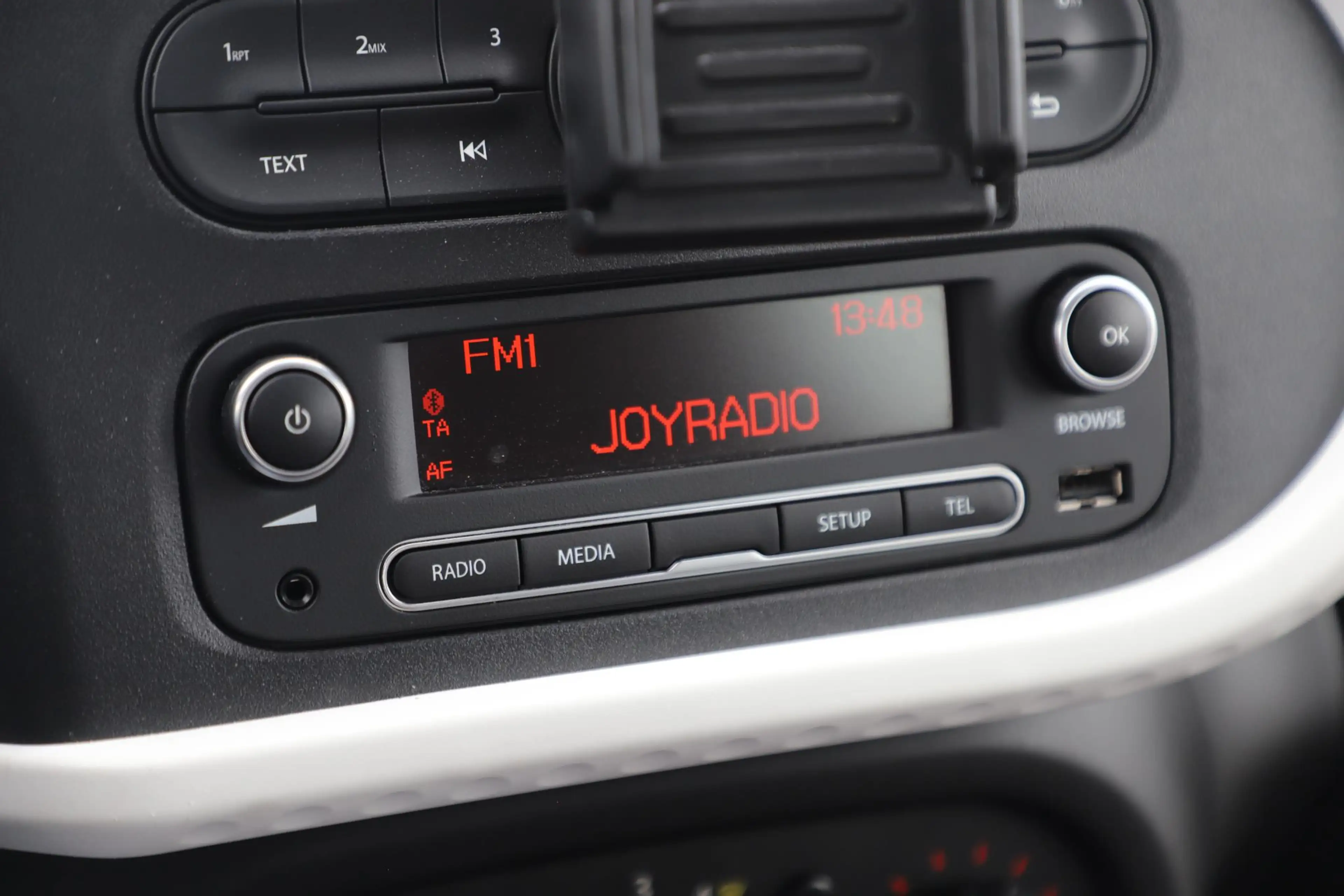 Renault Twingo 1.0 SCe Collection Schuifdak Radio Bluetooth — photo 15