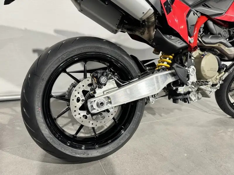 Ducati Hypermotard 698 - foto 5