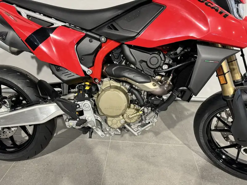 Ducati Hypermotard 698 - foto 4