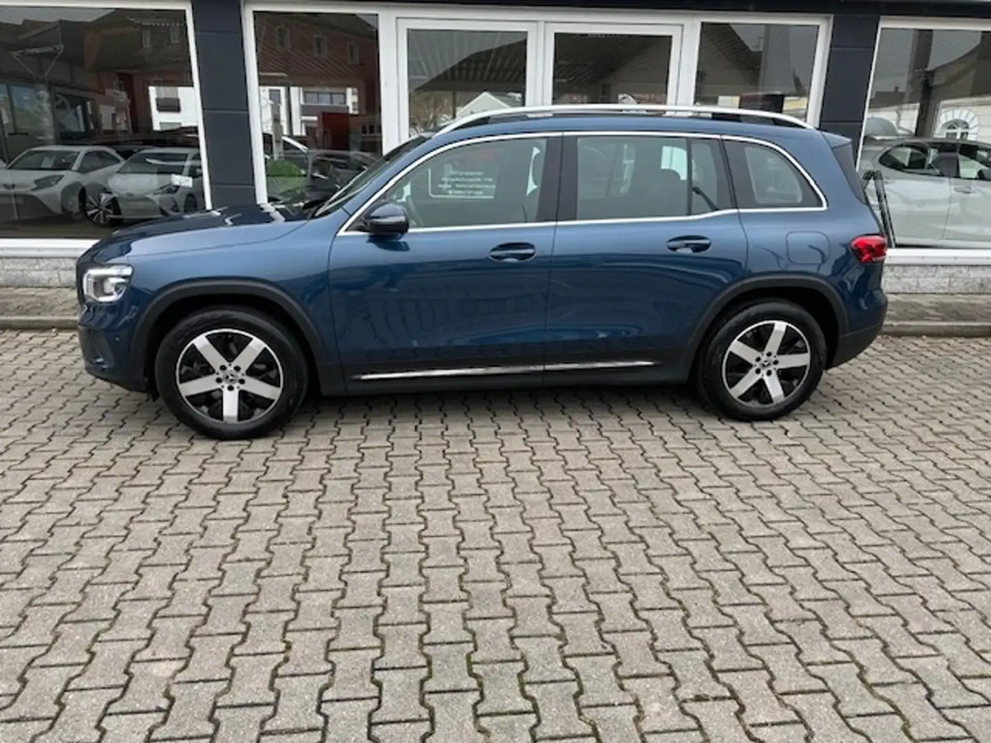 Mercedes-Benz GLB 220 GLB Diesel d 4Matic 8G-DCT Blau - 2