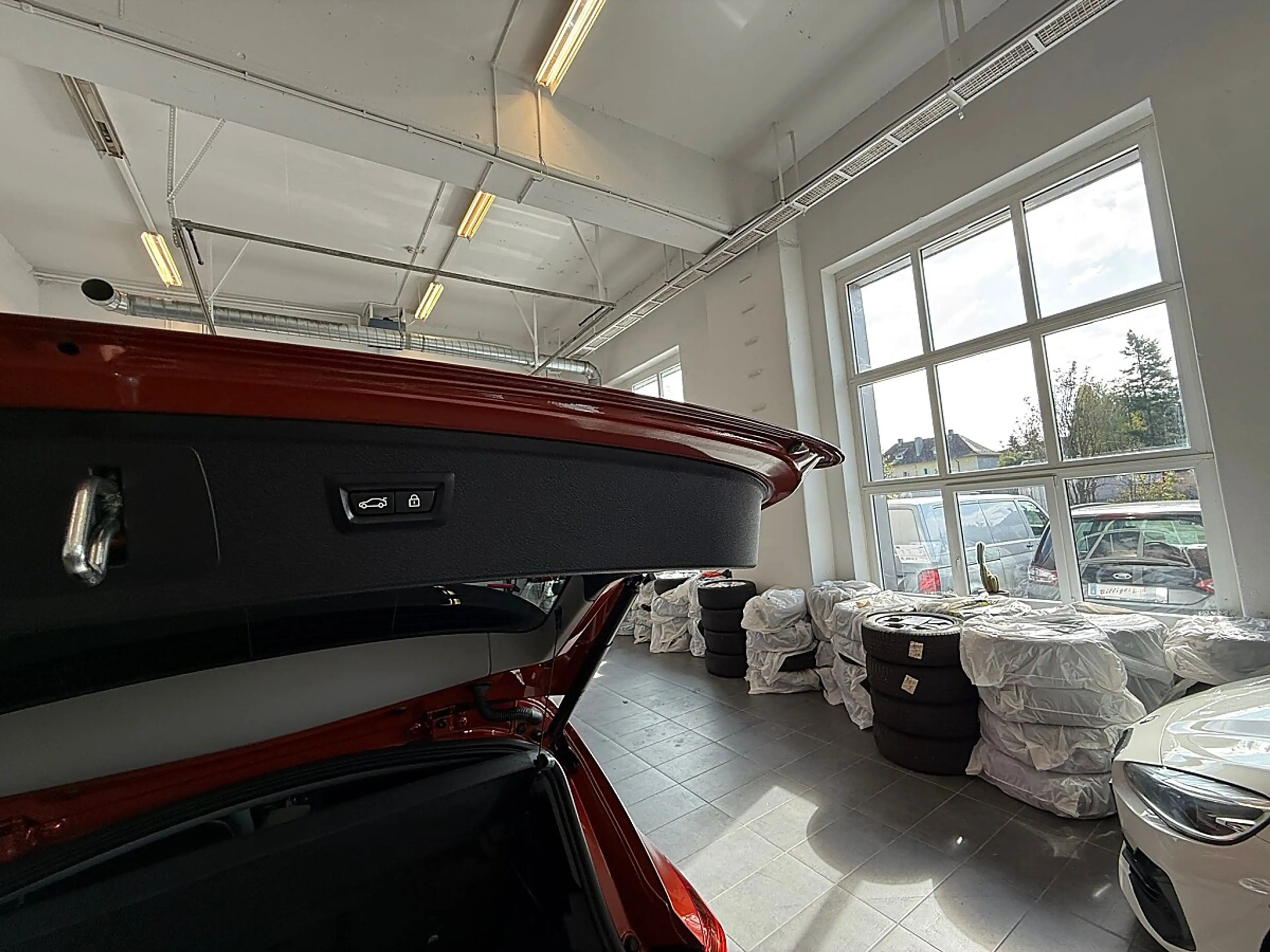 BMW 225 xe PHEV iPerf. Active Tourer, HUD/Sportsitze/Ko... — photo 8