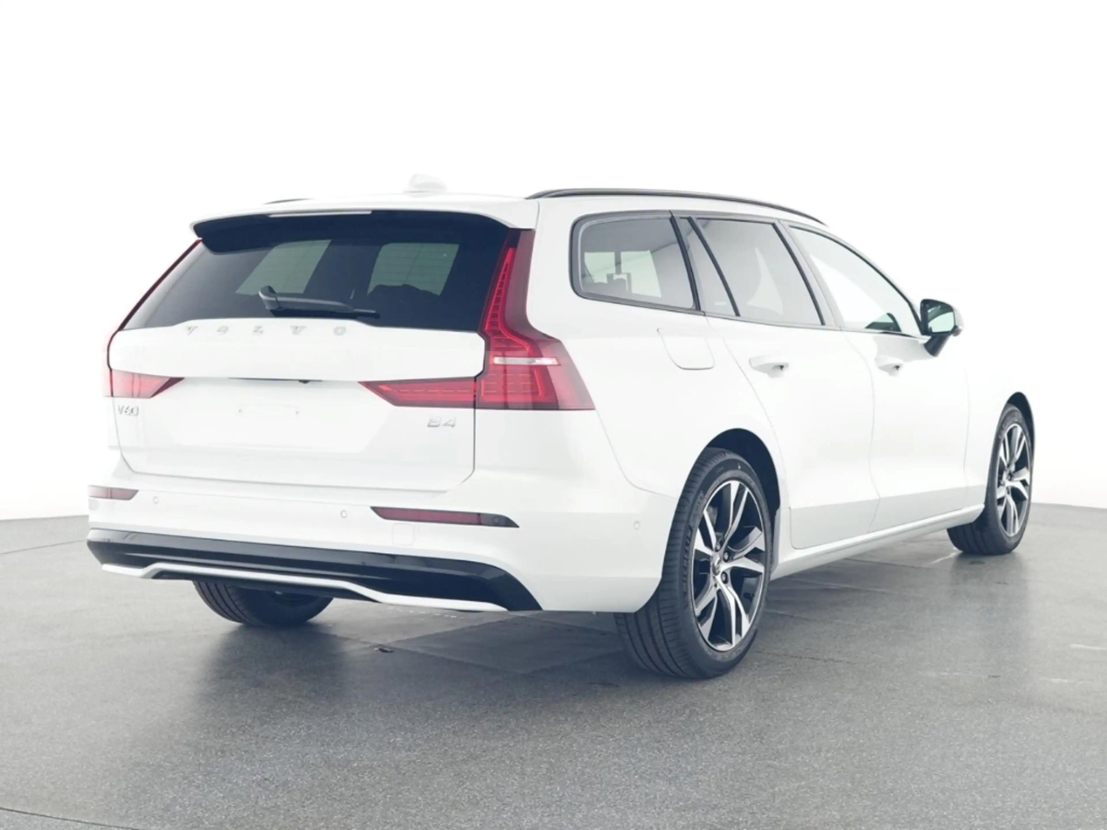 Volvo V60 B4 Plus Dark HUD Digitales Cockpit Memory Sitze So — photo 2