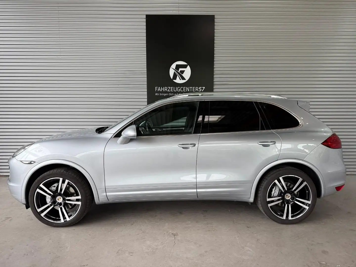 Porsche Cayenne S/BI-XENON/PDC/NAVI/LEDER/8-FACH BEREIFT Silber - 2