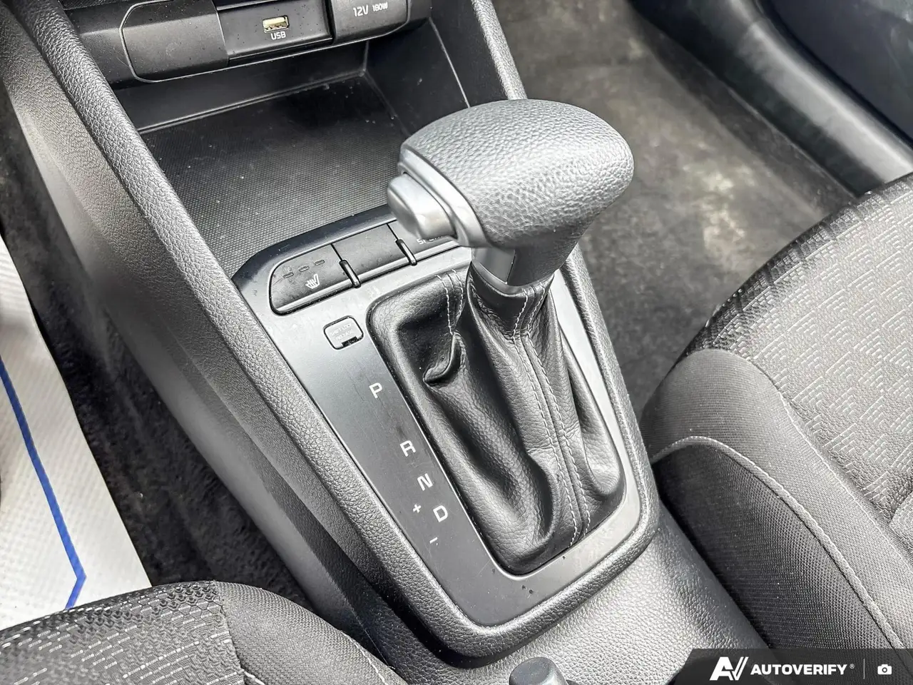 Kia Rio снимка Kia Rio